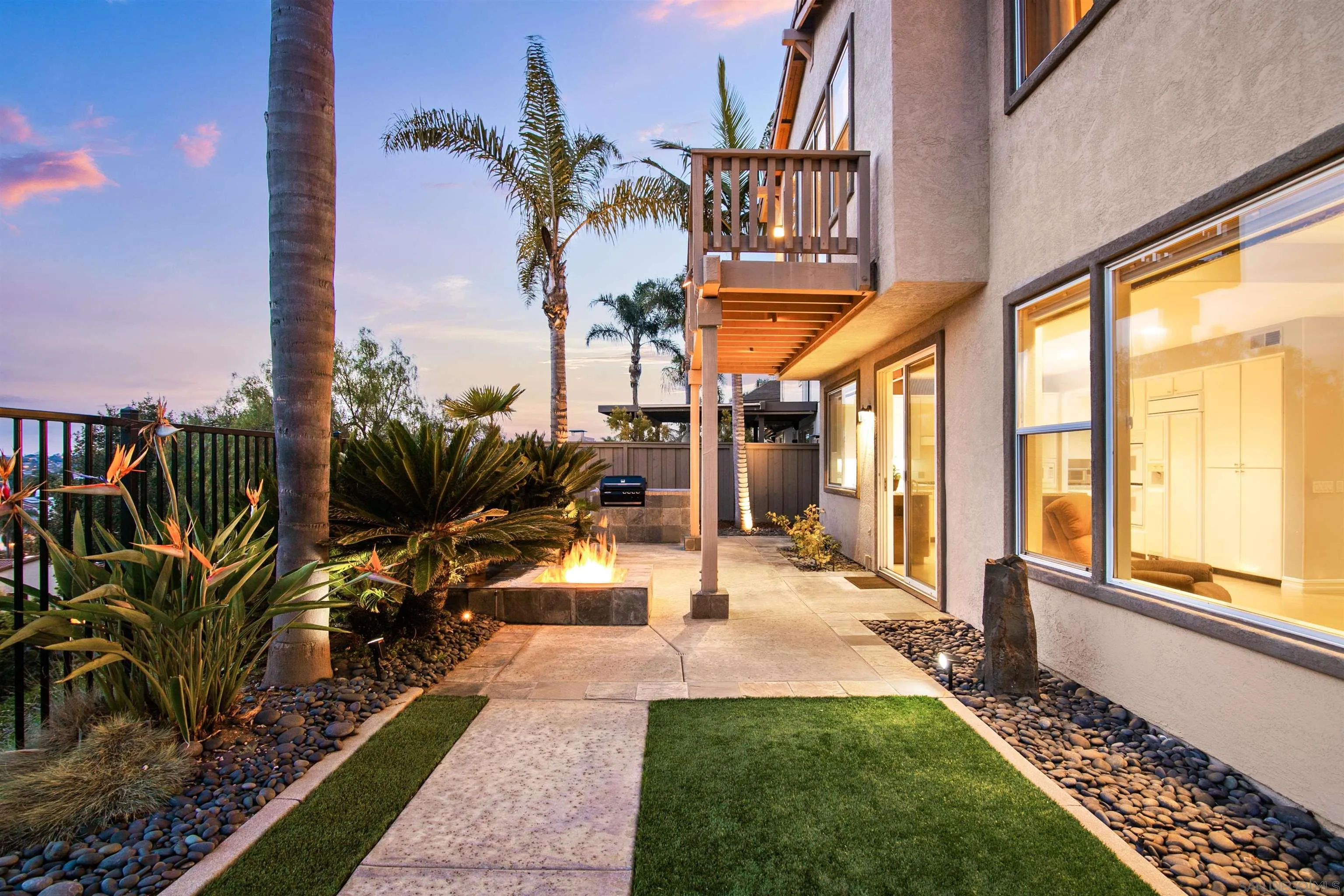 3410 Paseo Ancho