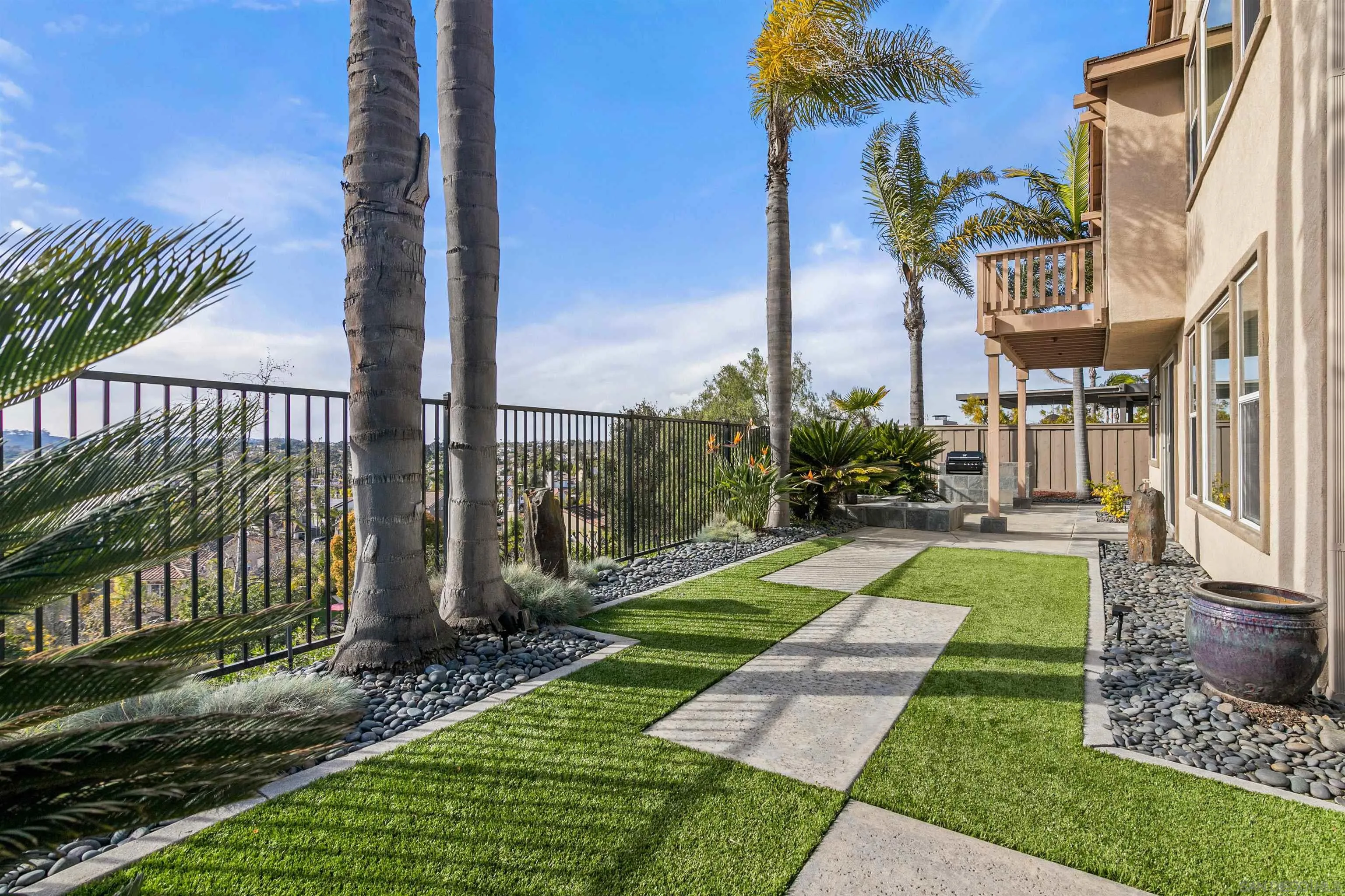 3410 Paseo Ancho