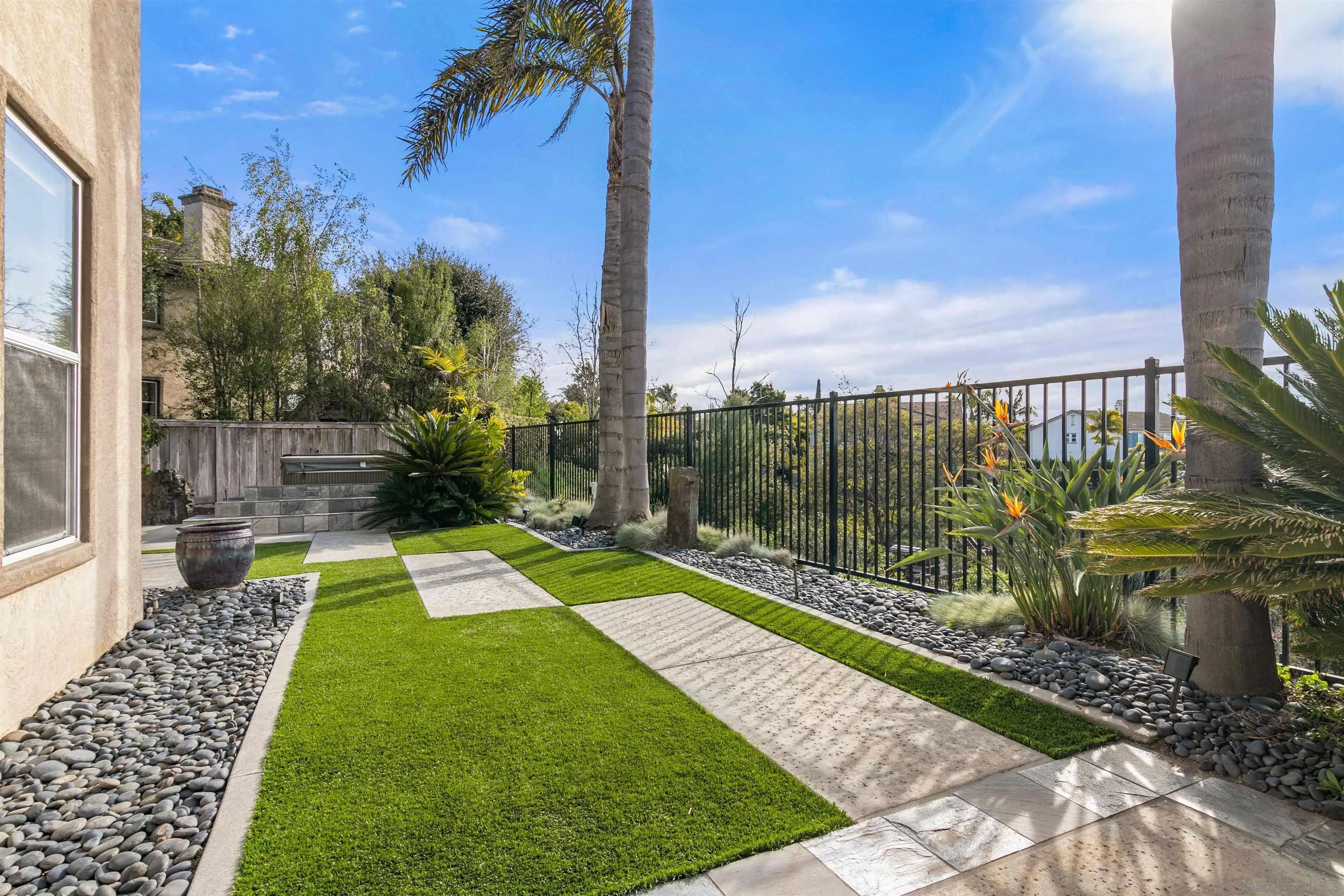 3410 Paseo Ancho