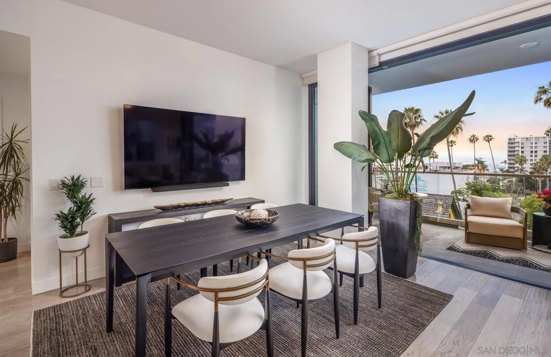 2604 5th Ave Unit 506