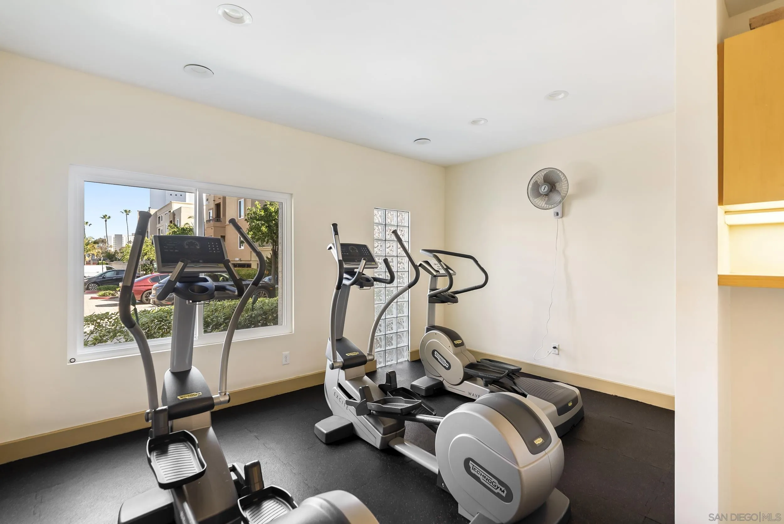 3440 Lebon Dr Unit 4317