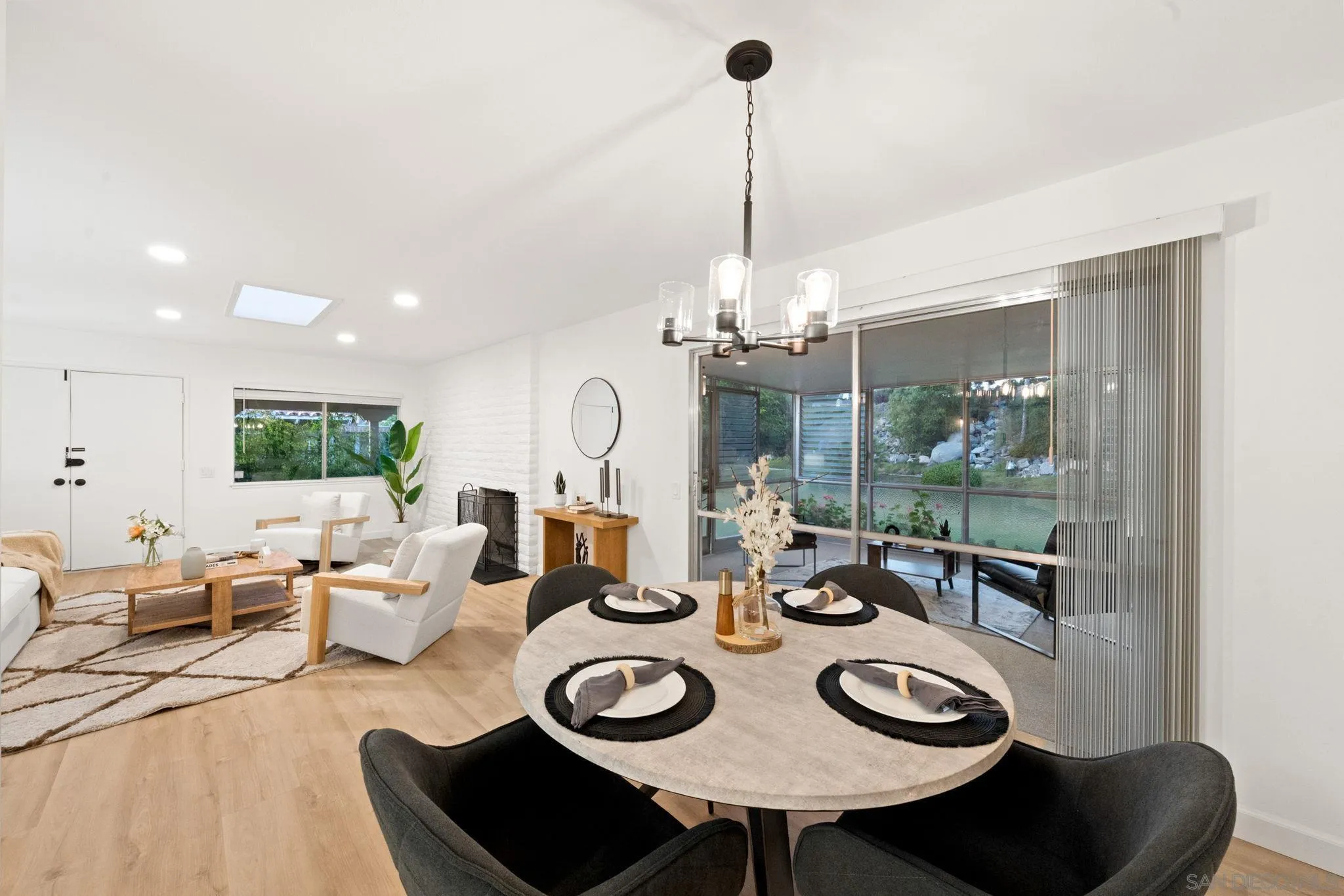 16687 Bernardo Oaks Dr