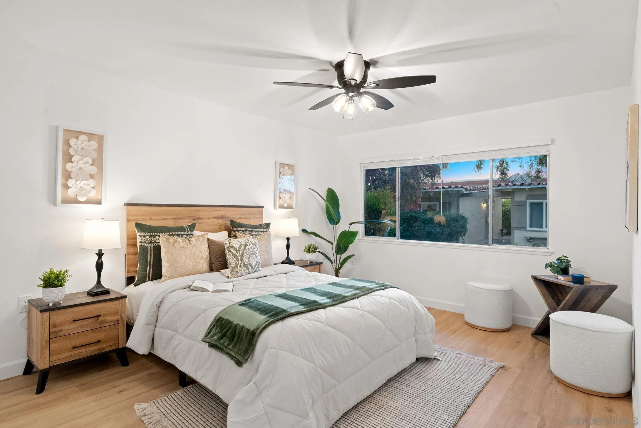 16687 Bernardo Oaks Dr