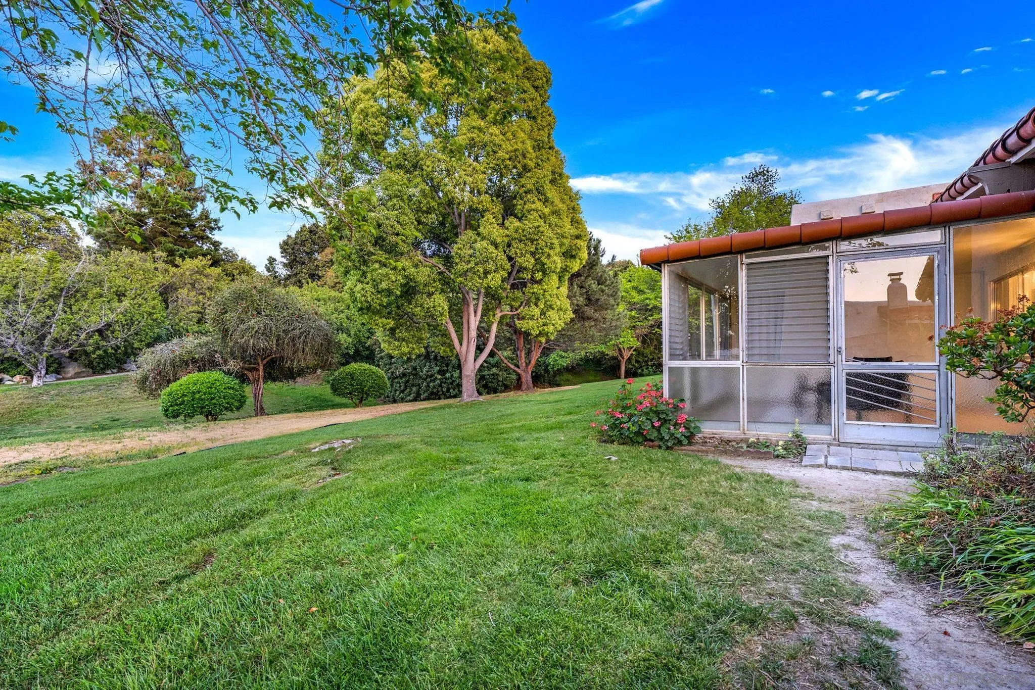 16687 Bernardo Oaks Dr