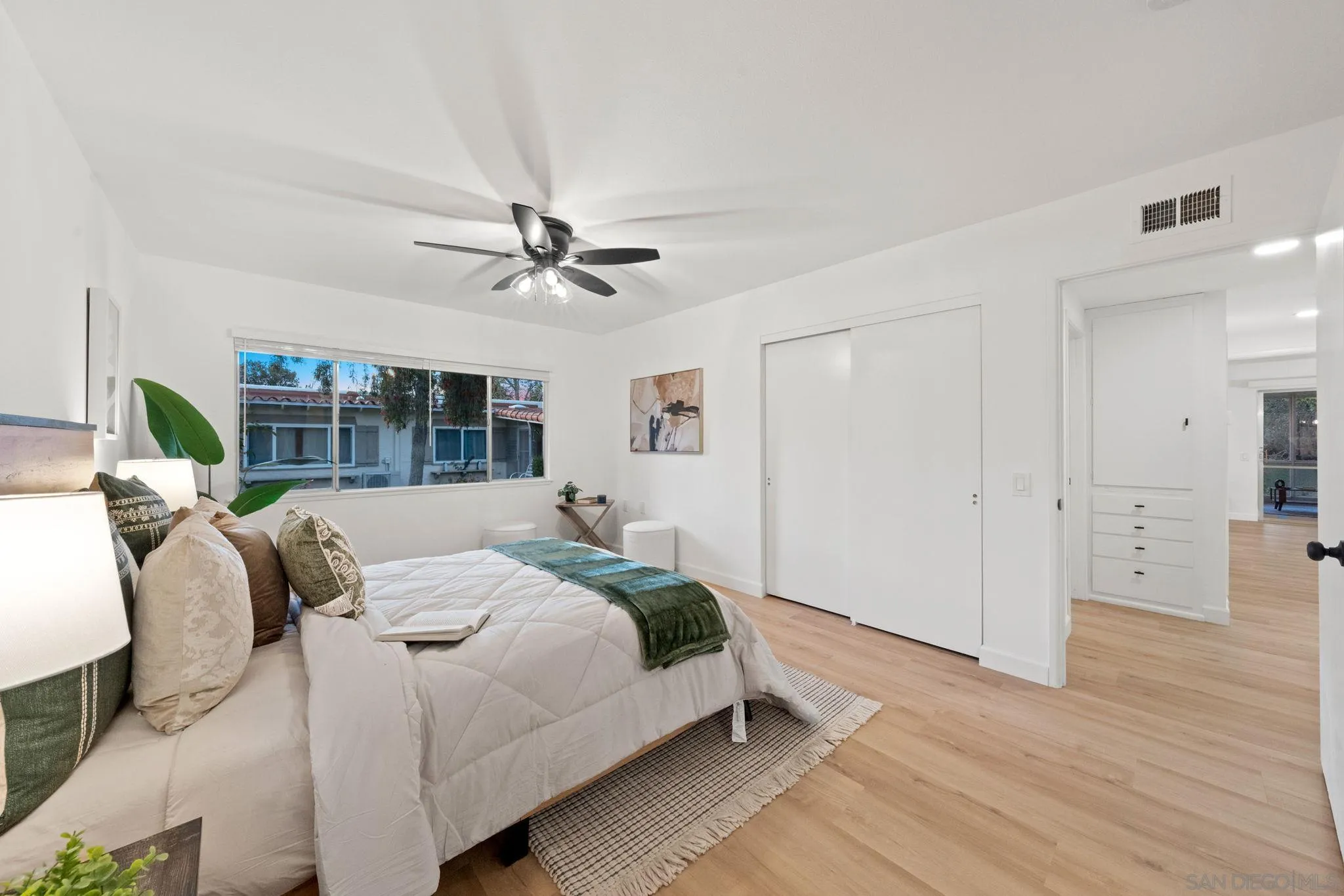 16687 Bernardo Oaks Dr