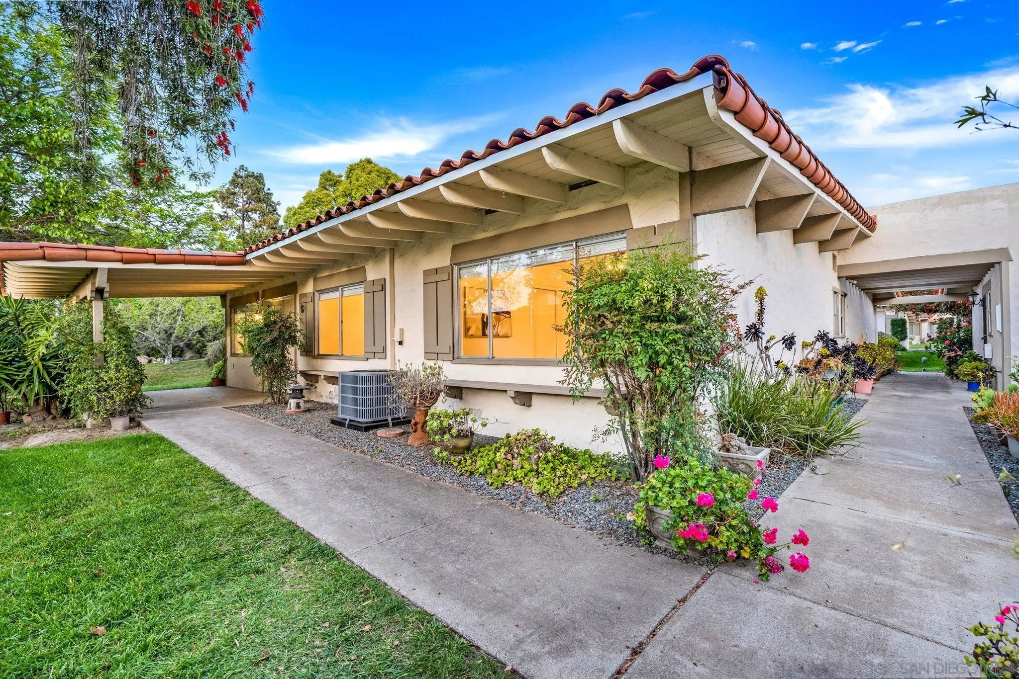 16687 Bernardo Oaks Dr