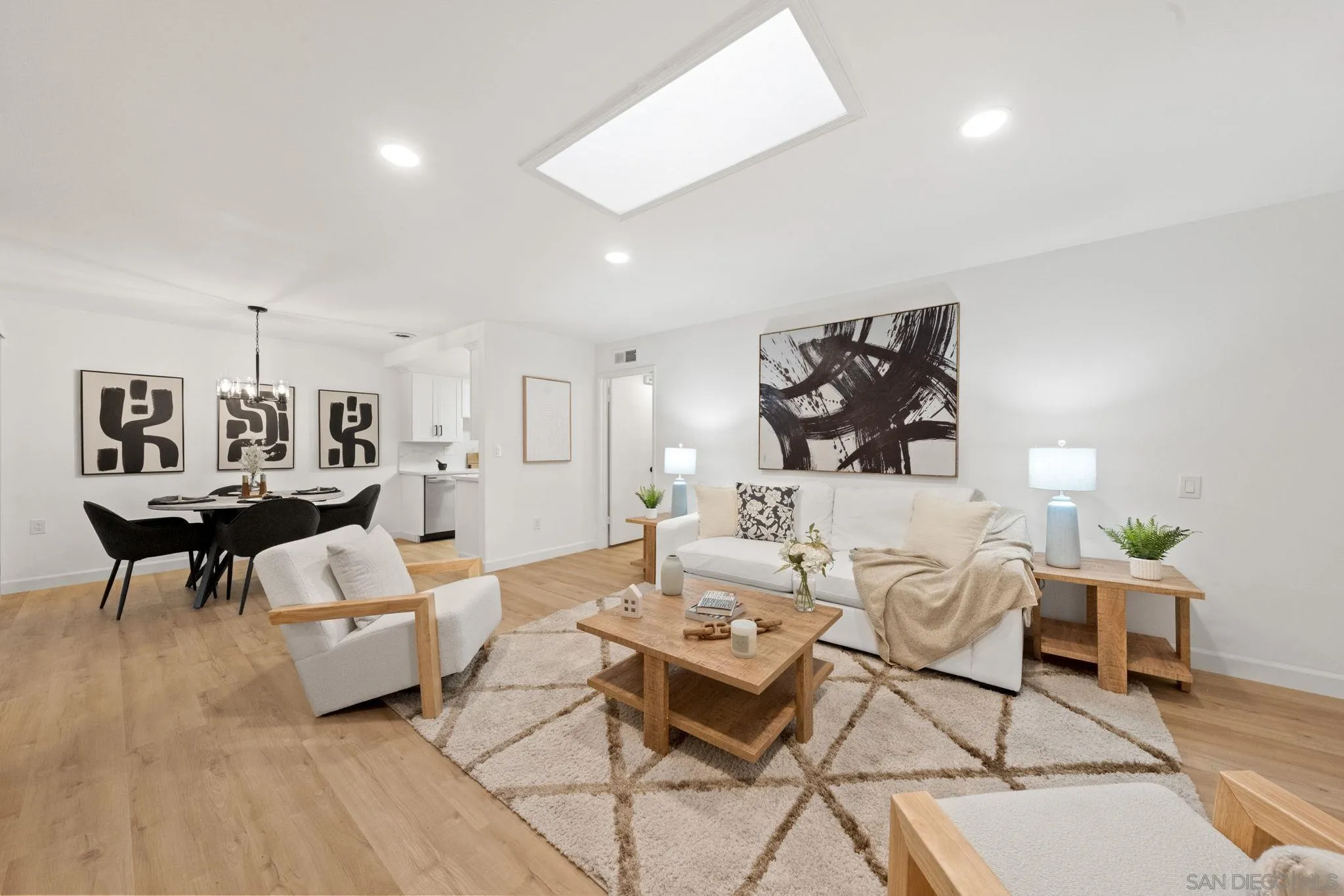 16687 Bernardo Oaks Dr