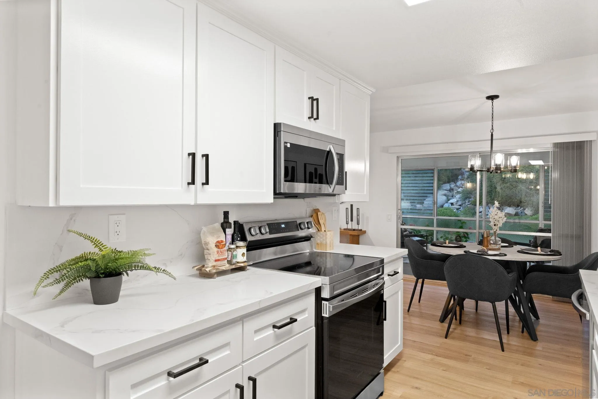 16687 Bernardo Oaks Dr