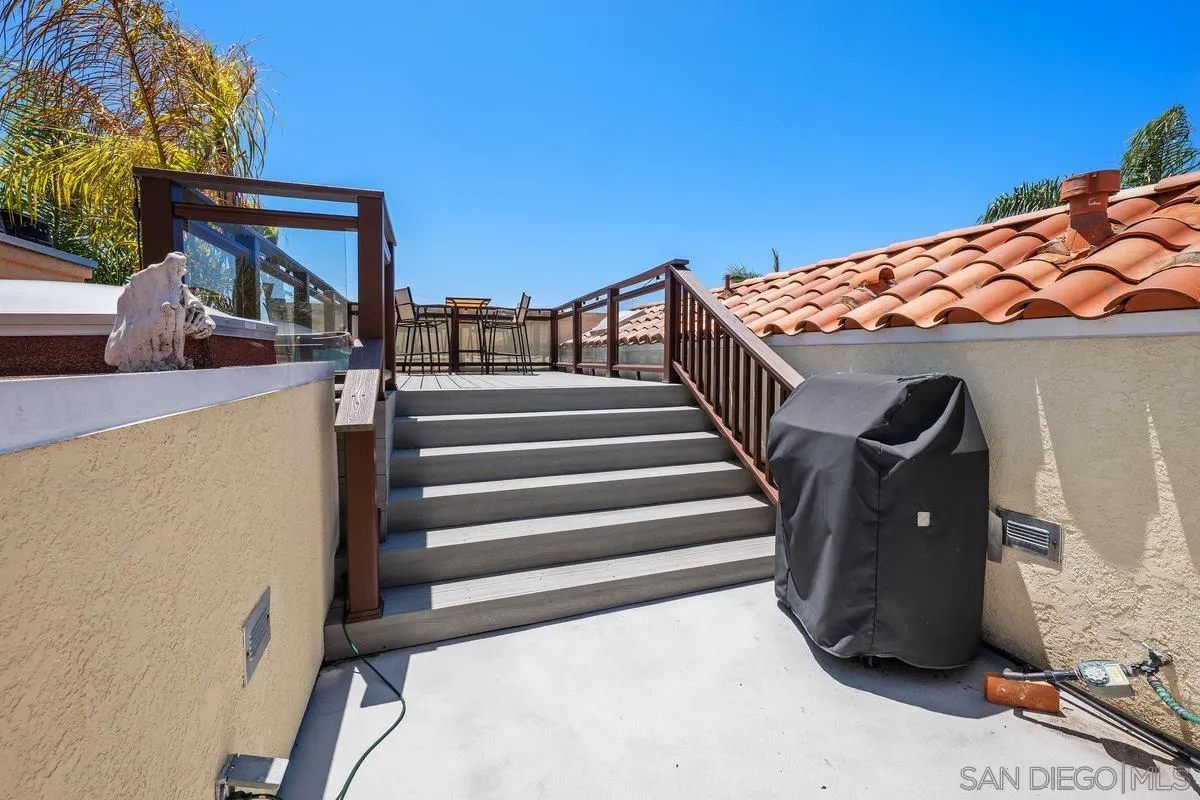 919 Agate Street Unit 5