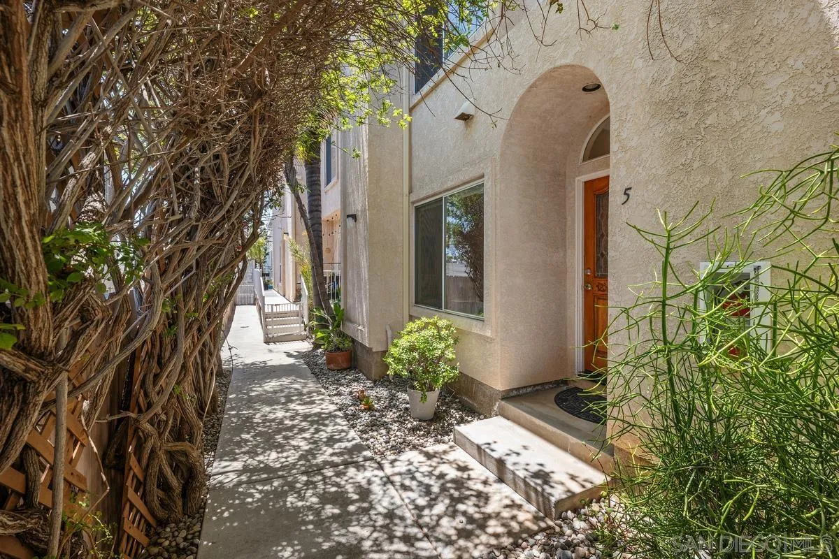 919 Agate Street Unit 5