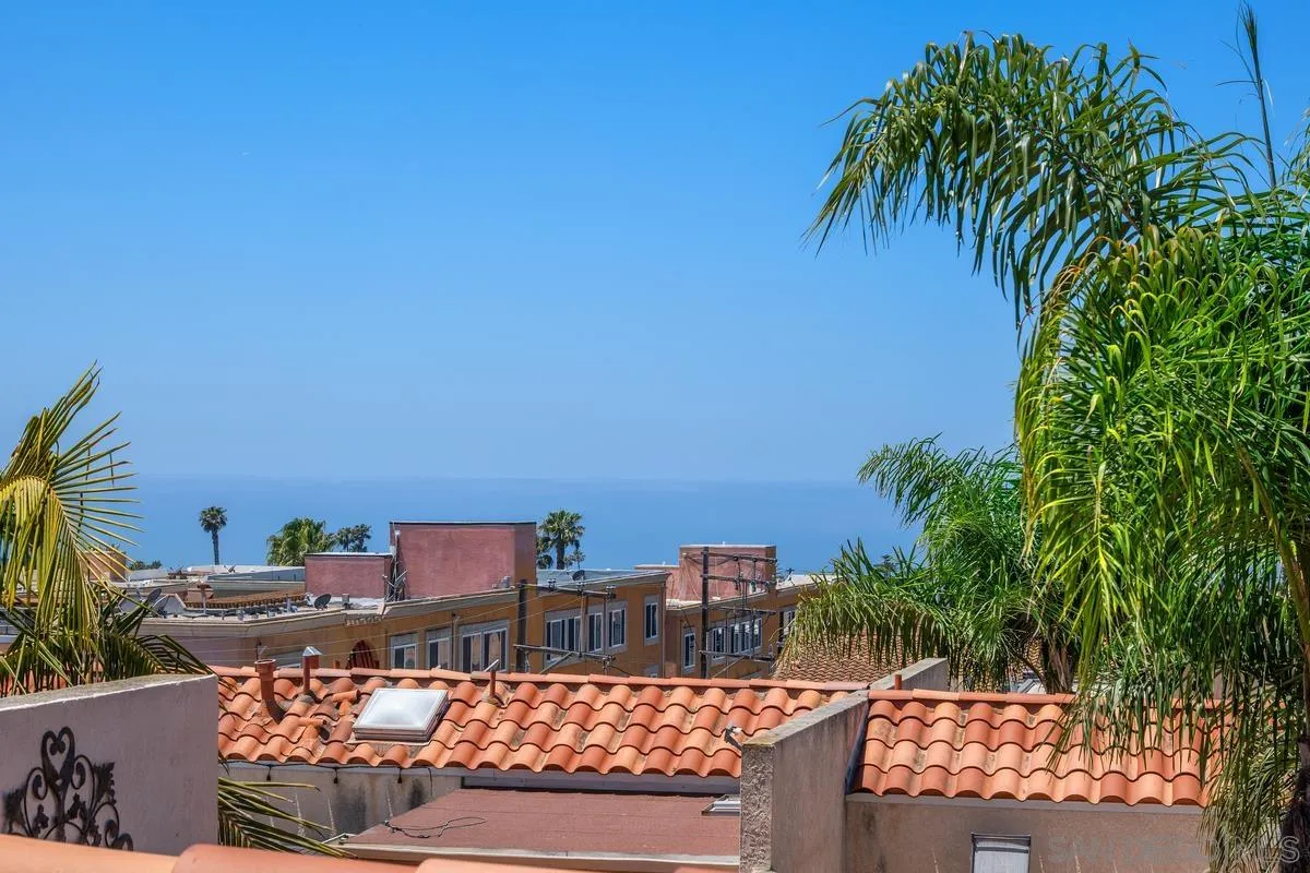 919 Agate Street Unit 5