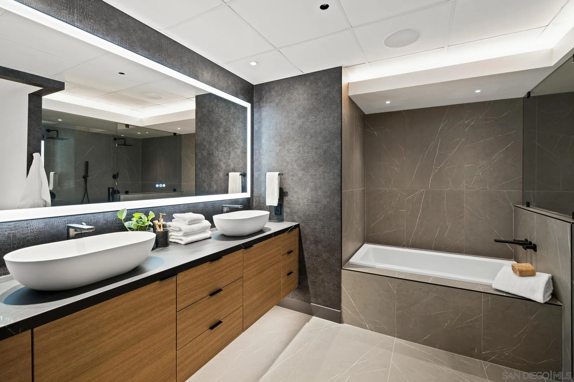 877 Island Ave Unit 908