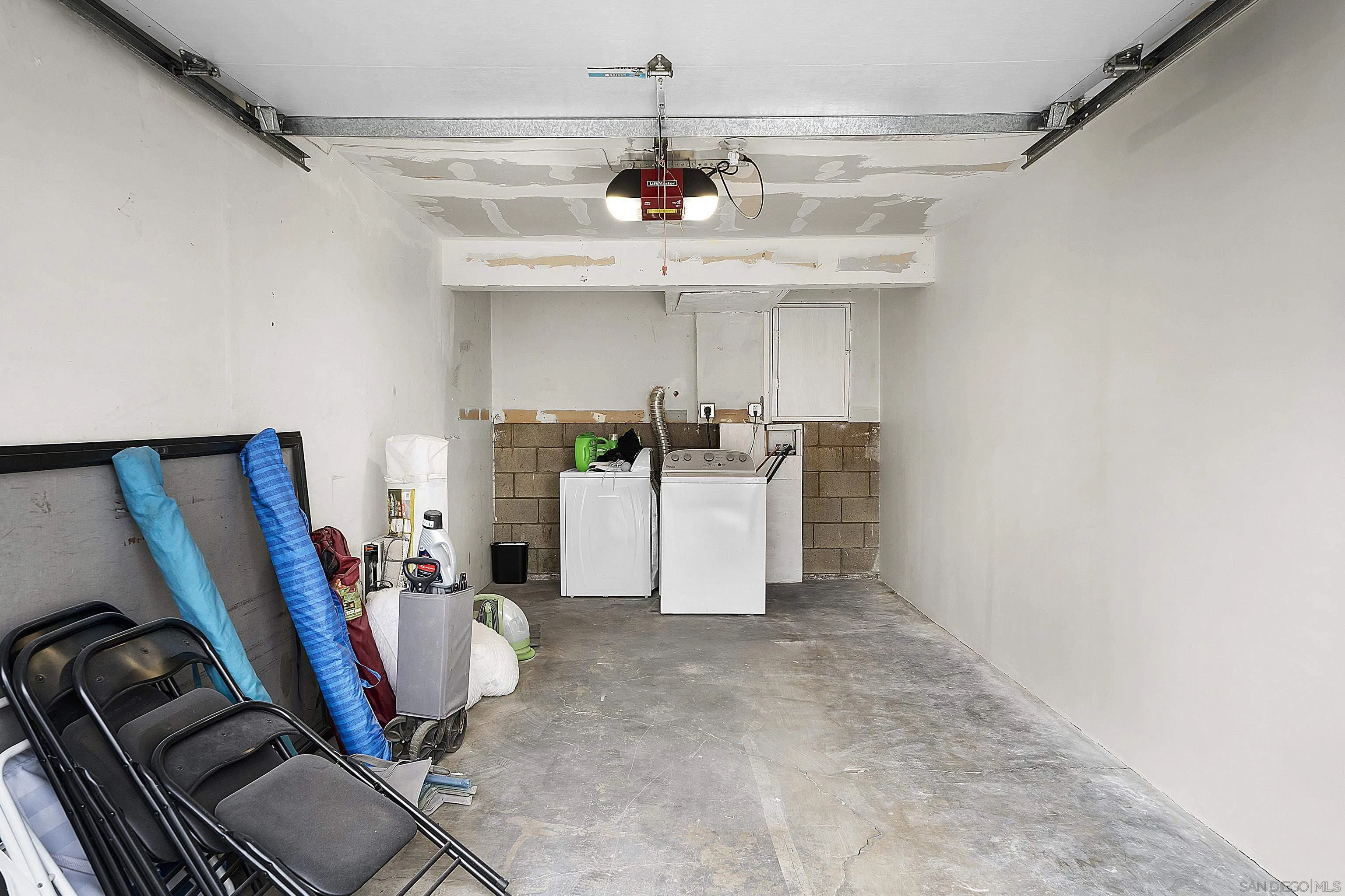 3213 Midway Drive Unit 806