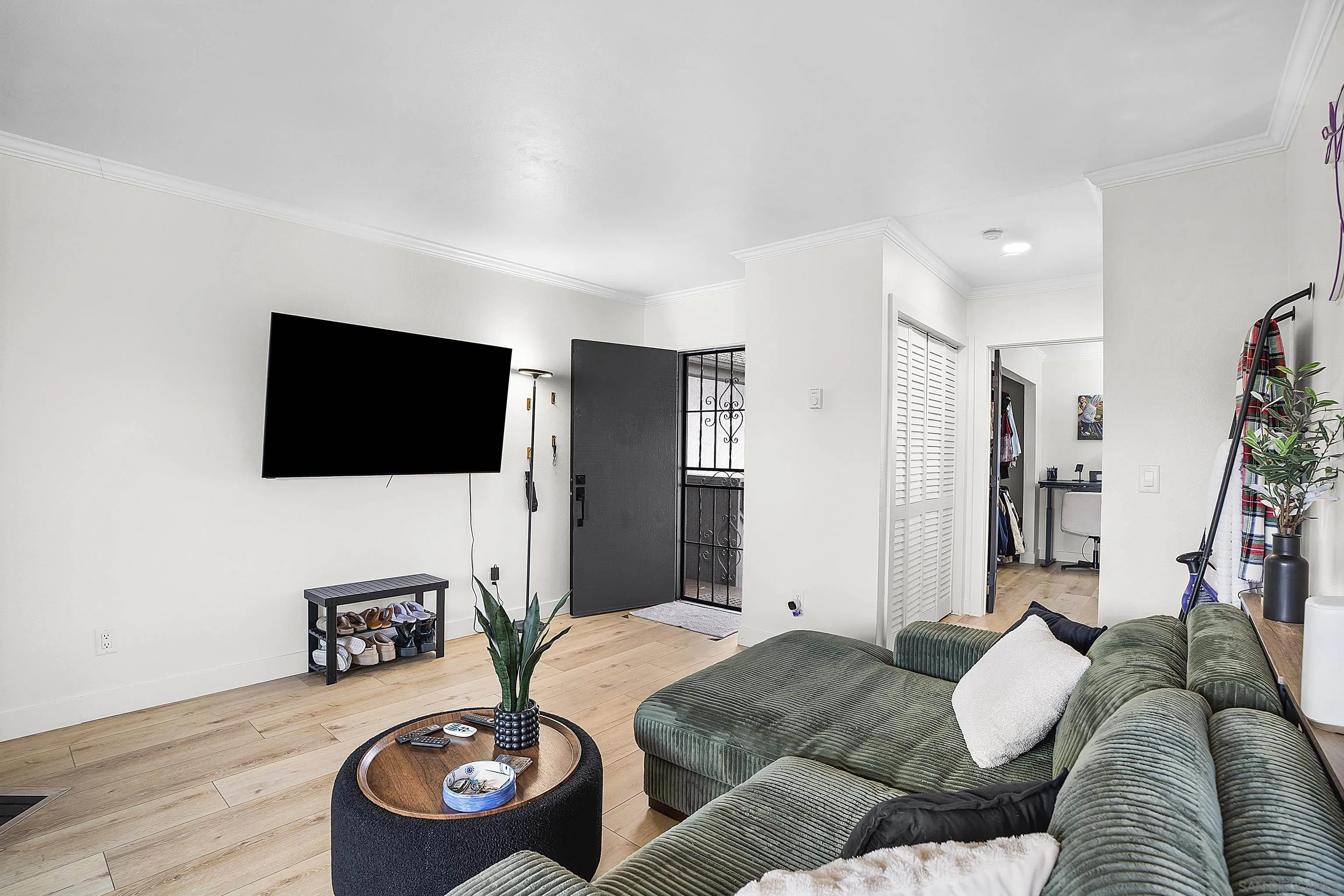 3213 Midway Drive Unit 806