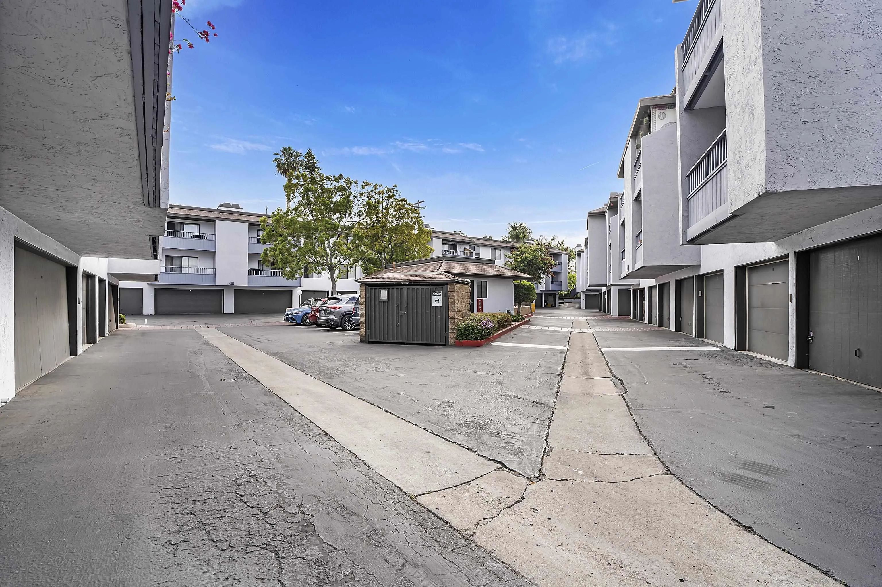 3213 Midway Drive Unit 806