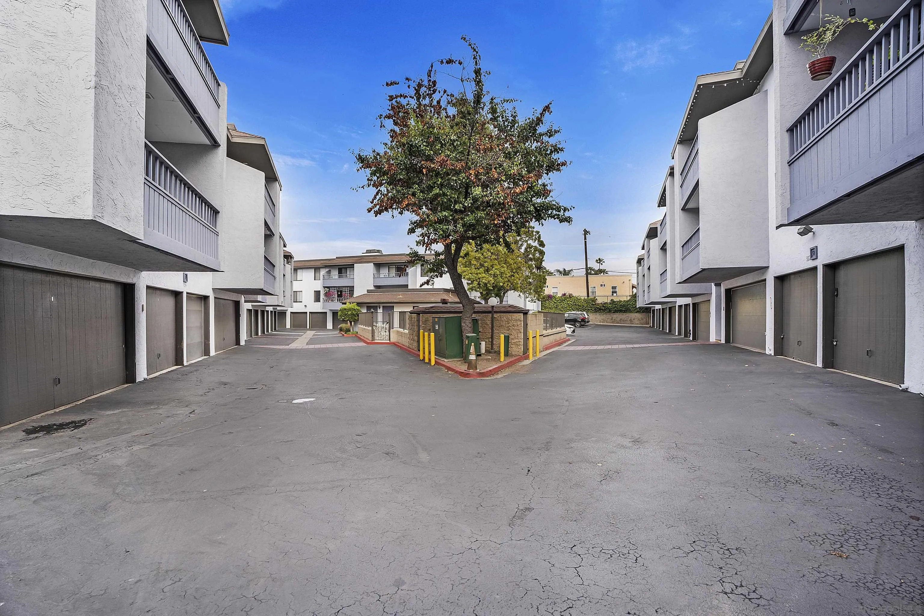 3213 Midway Drive Unit 806