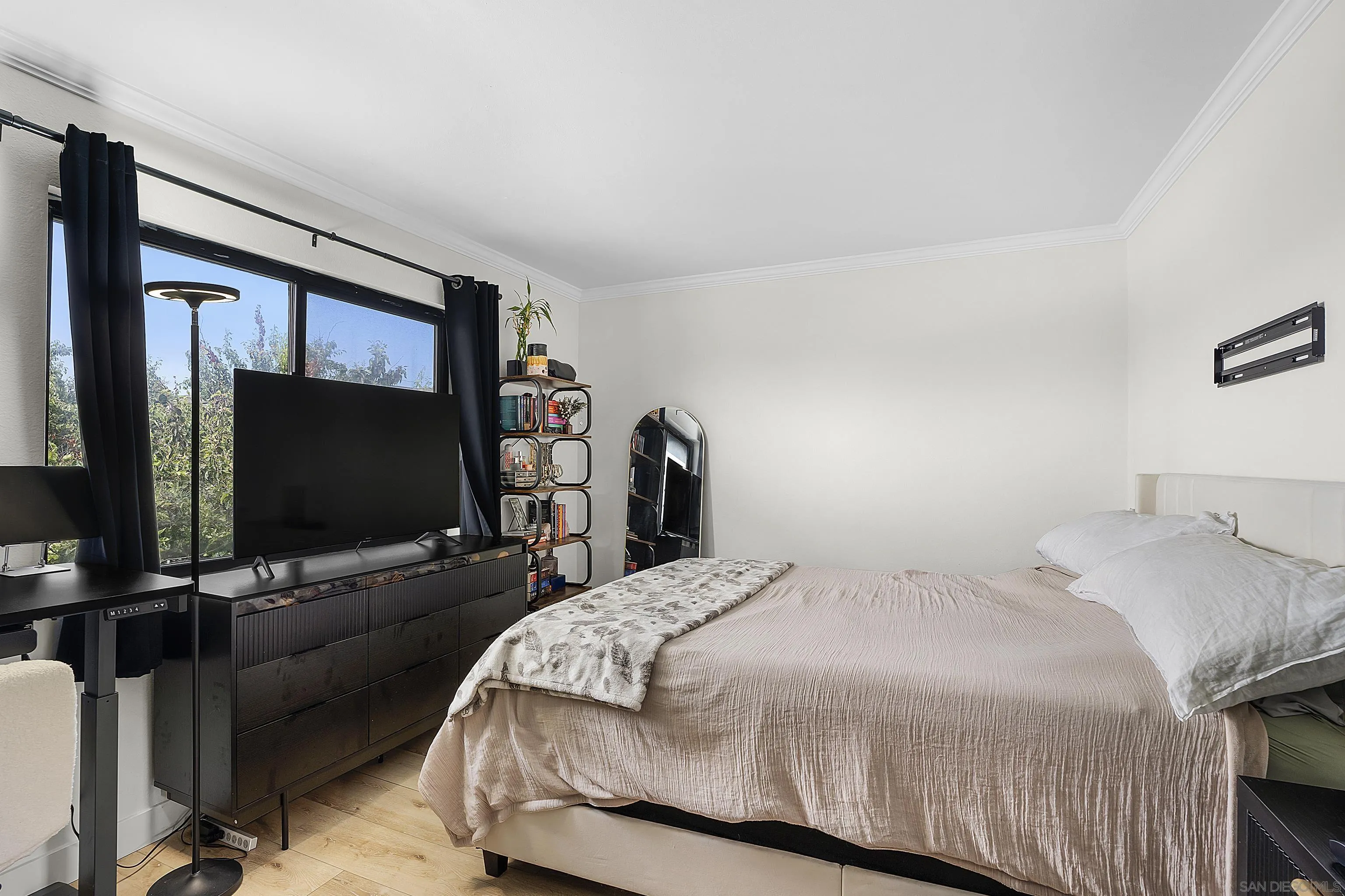 3213 Midway Drive Unit 806