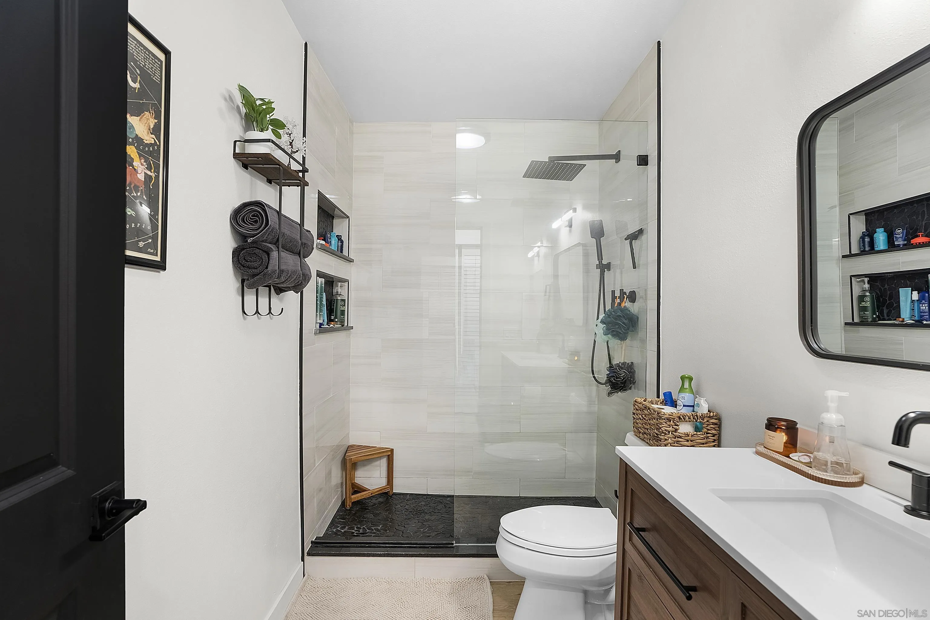 3213 Midway Drive Unit 806