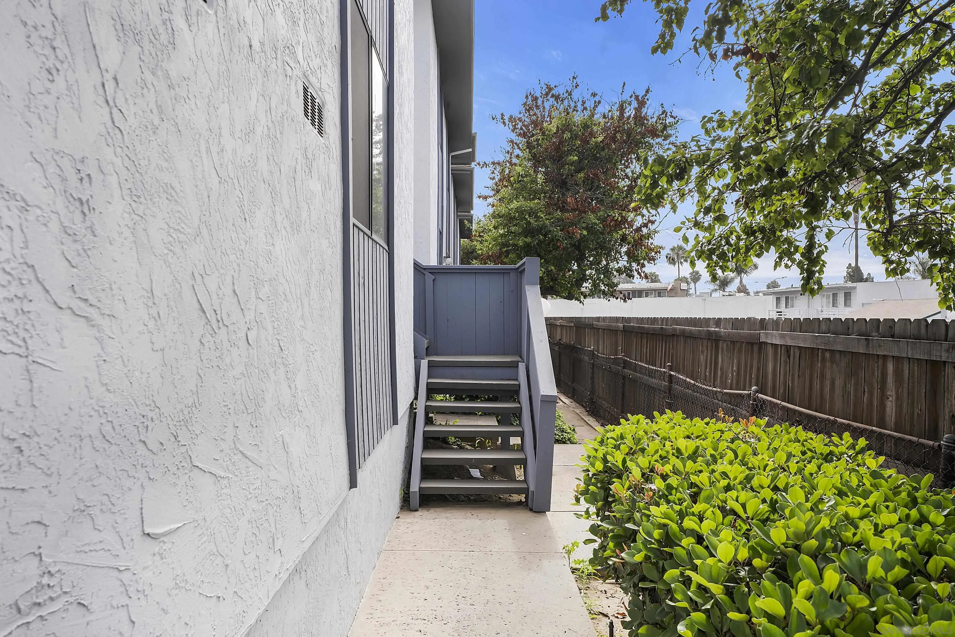 3213 Midway Drive Unit 806