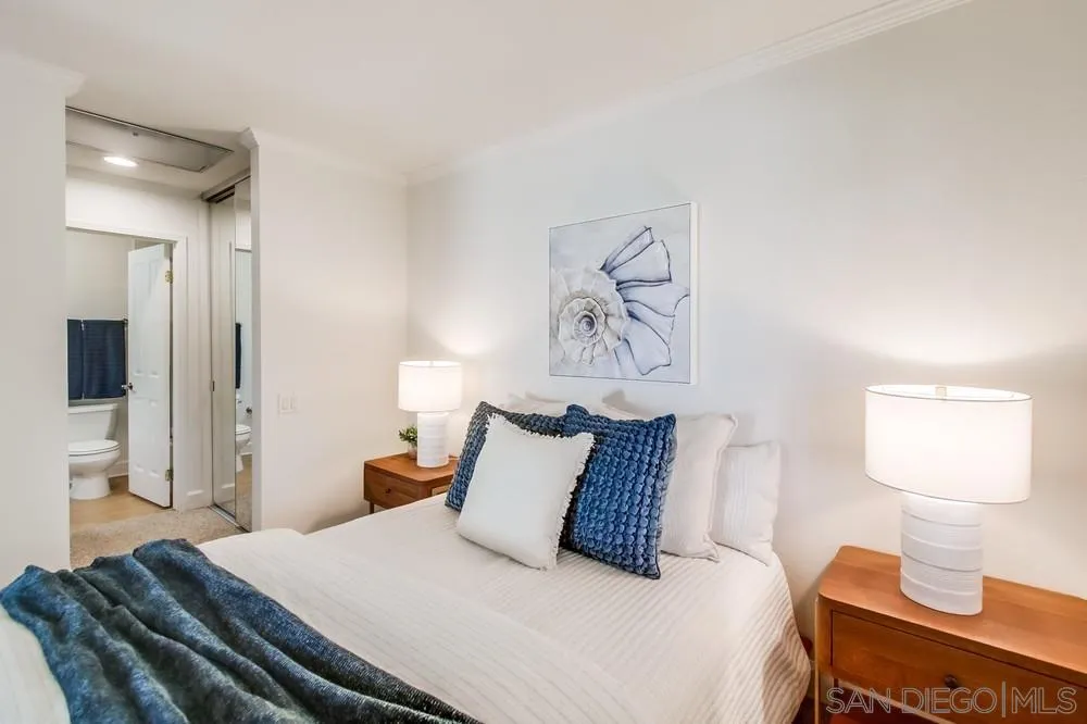 3136 Via Alicante Unit G