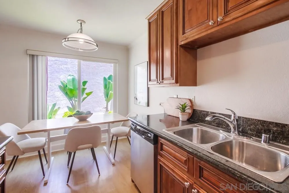 3136 Via Alicante Unit G