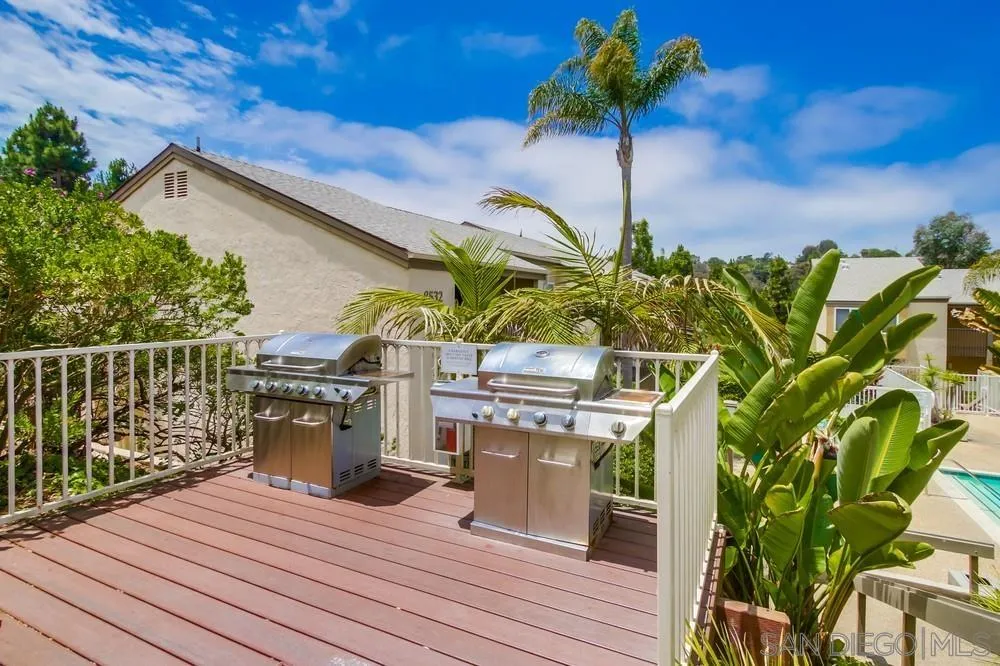 3136 Via Alicante Unit G