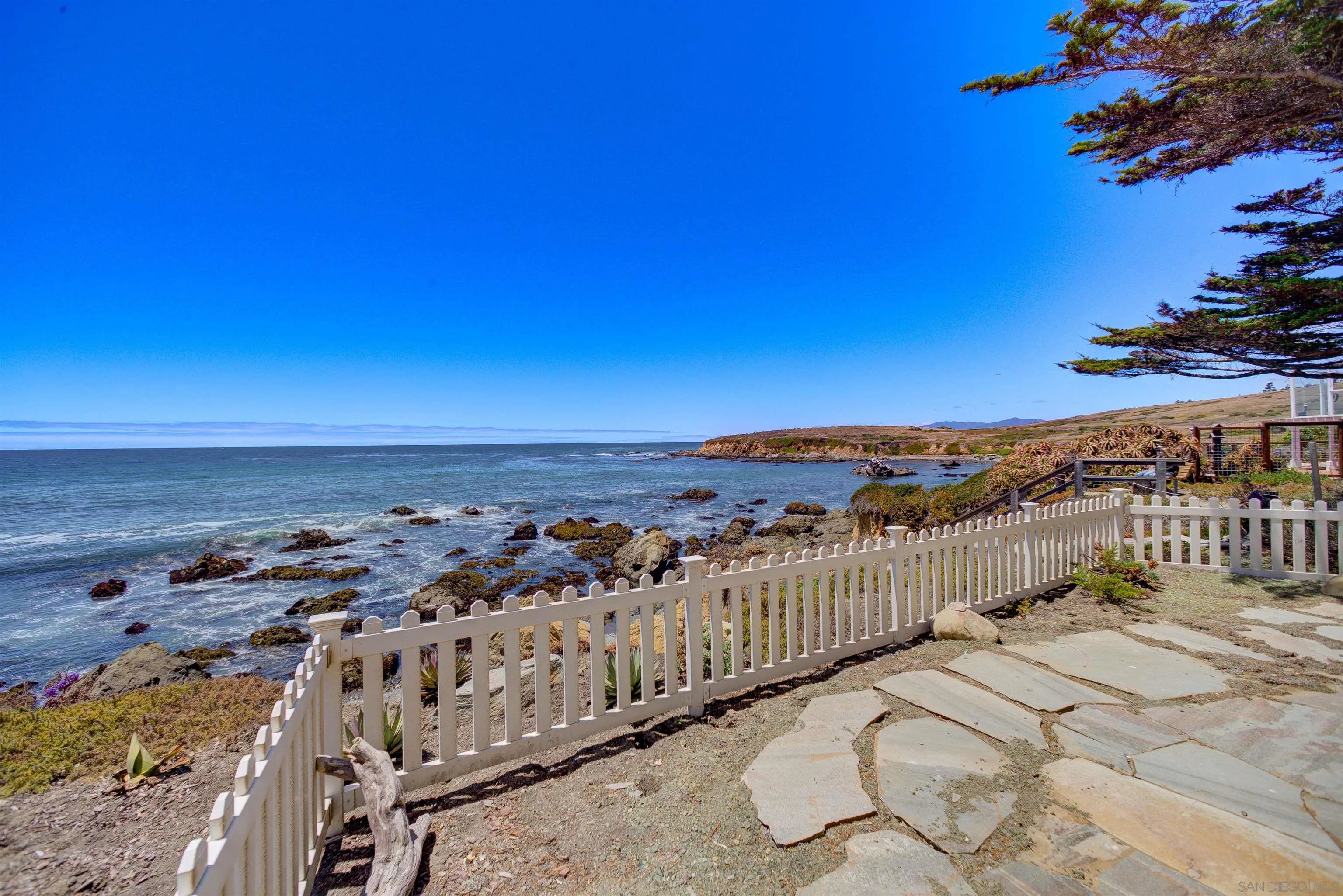 2689 Sherwood Dr