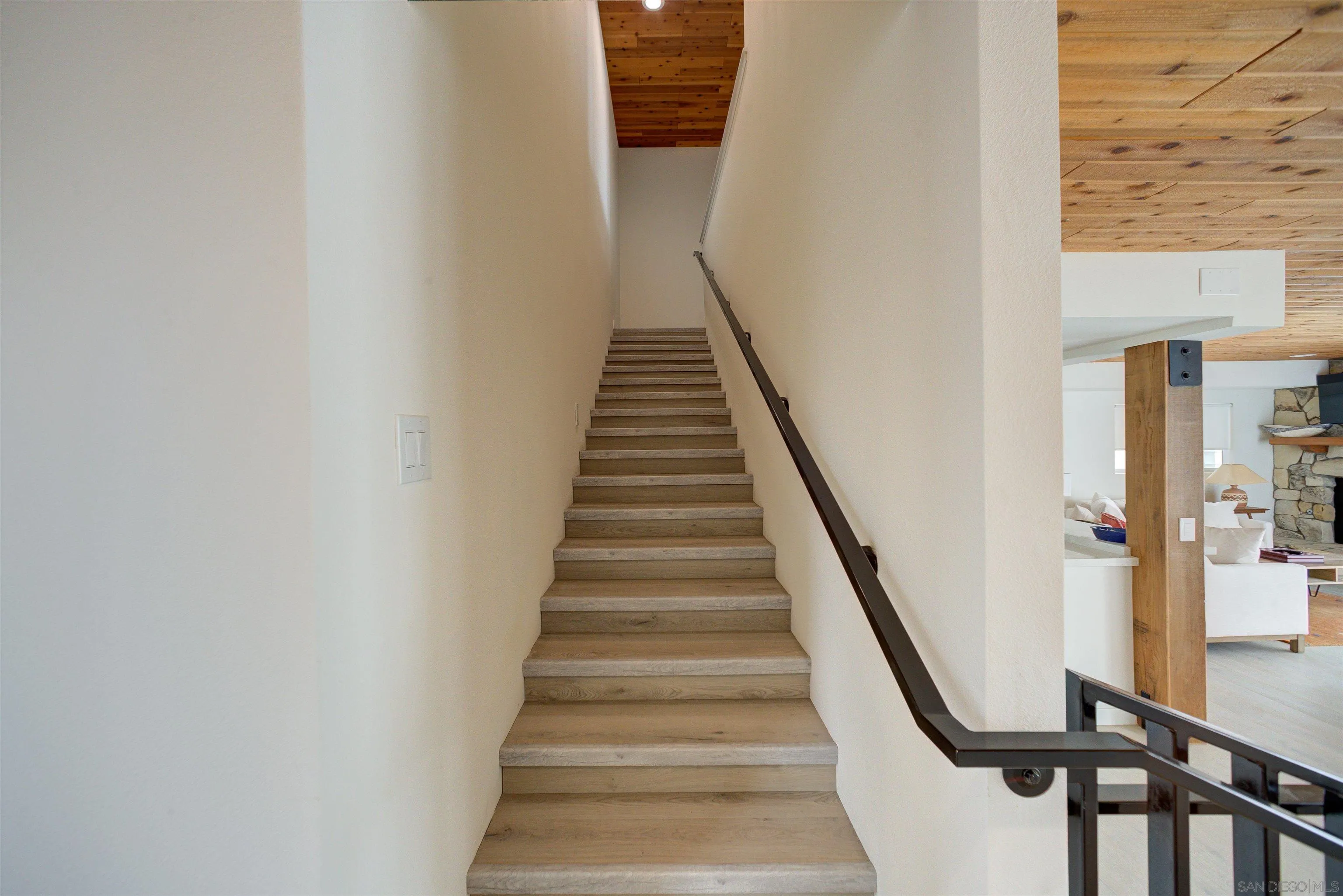 2689 Sherwood Dr
