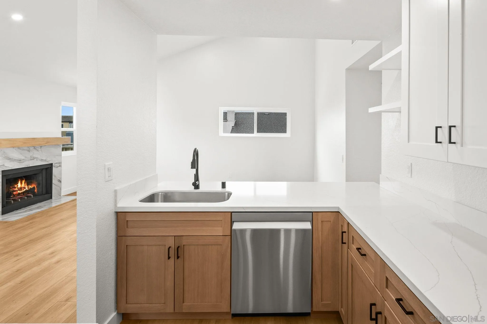152 Evergreen Ave. Unit 4
