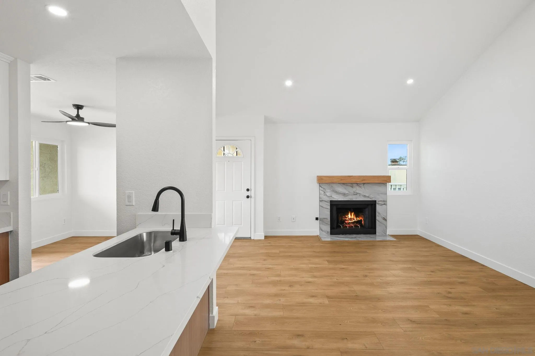 152 Evergreen Ave. Unit 4