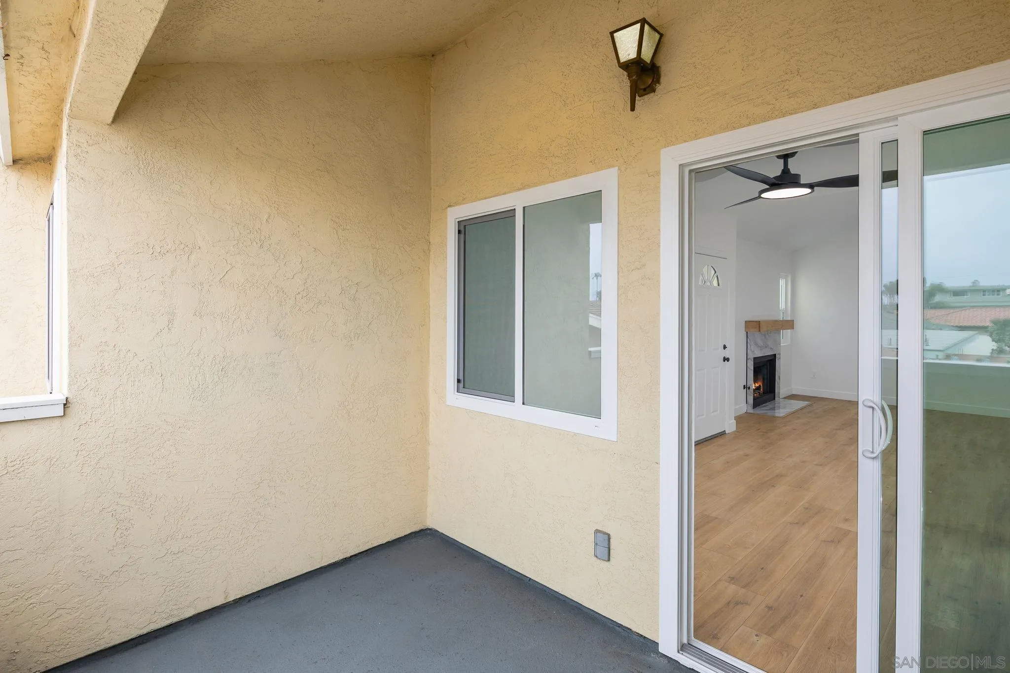 152 Evergreen Ave. Unit 4