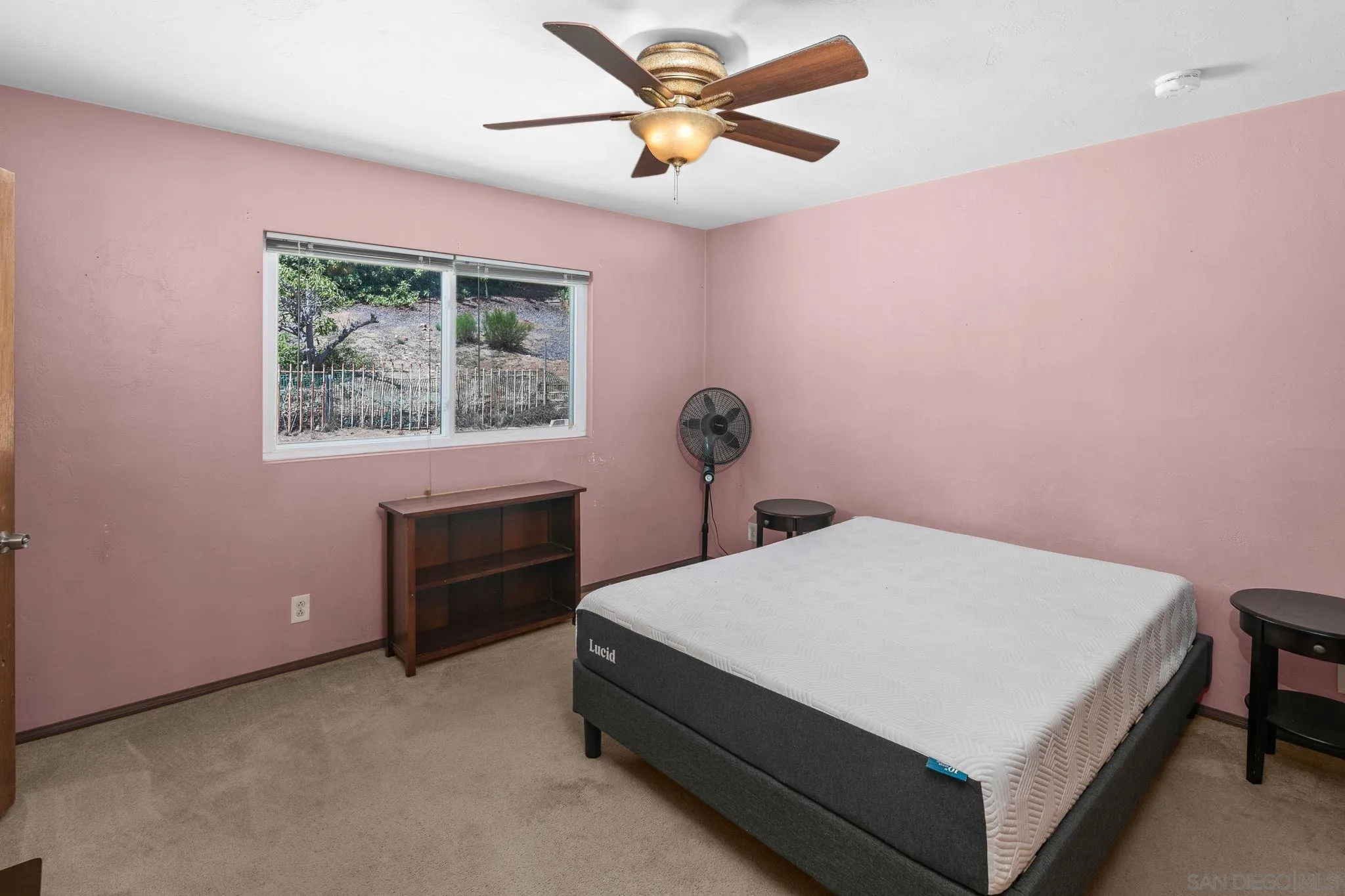 4245 Avenida Gregory