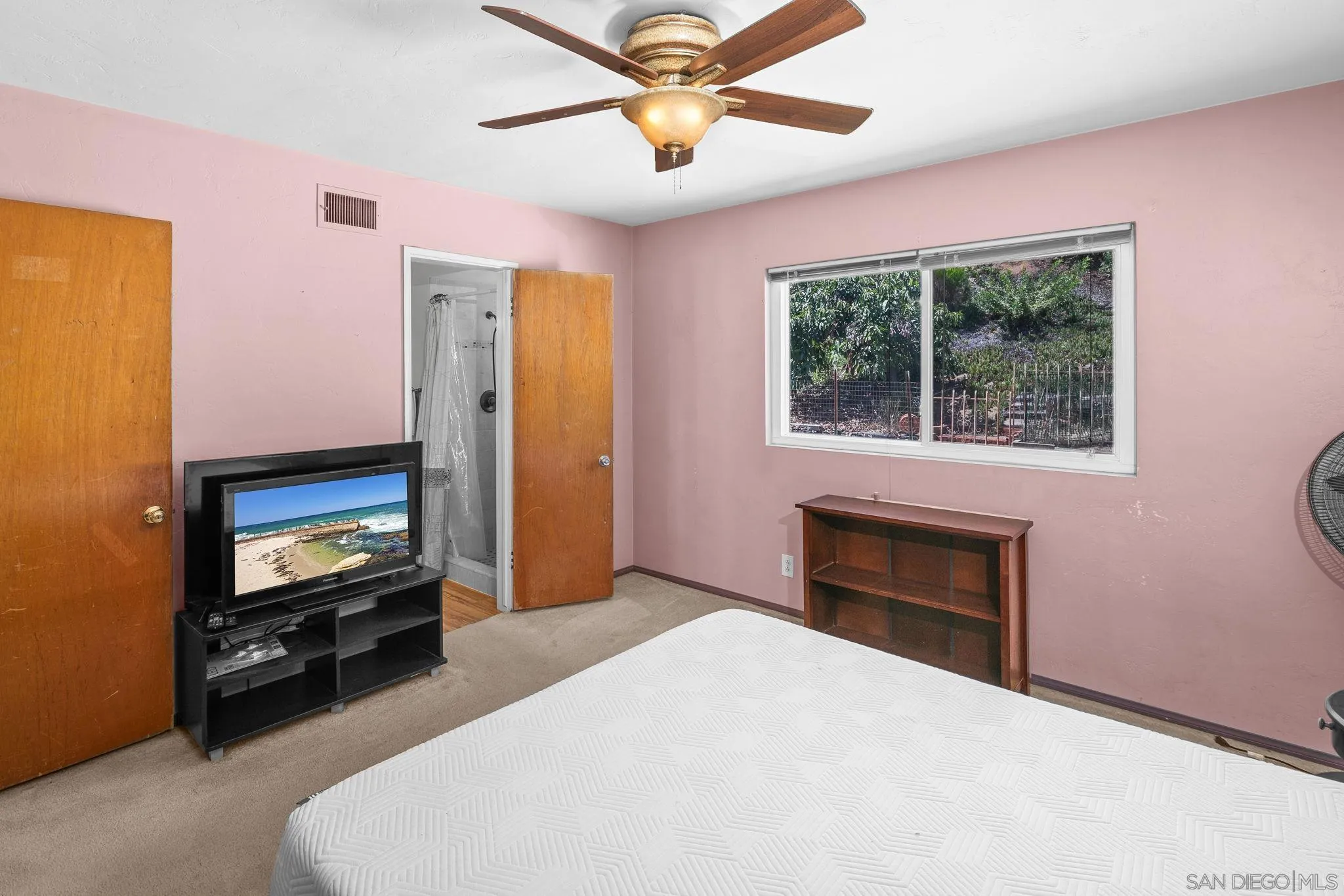 4245 Avenida Gregory