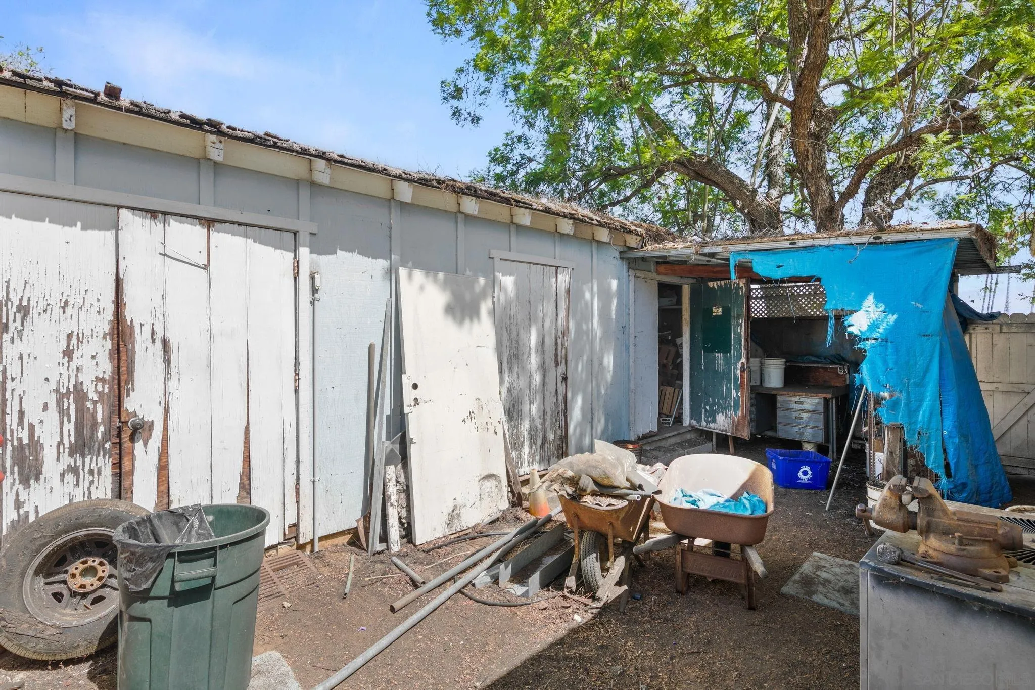 4245 Avenida Gregory