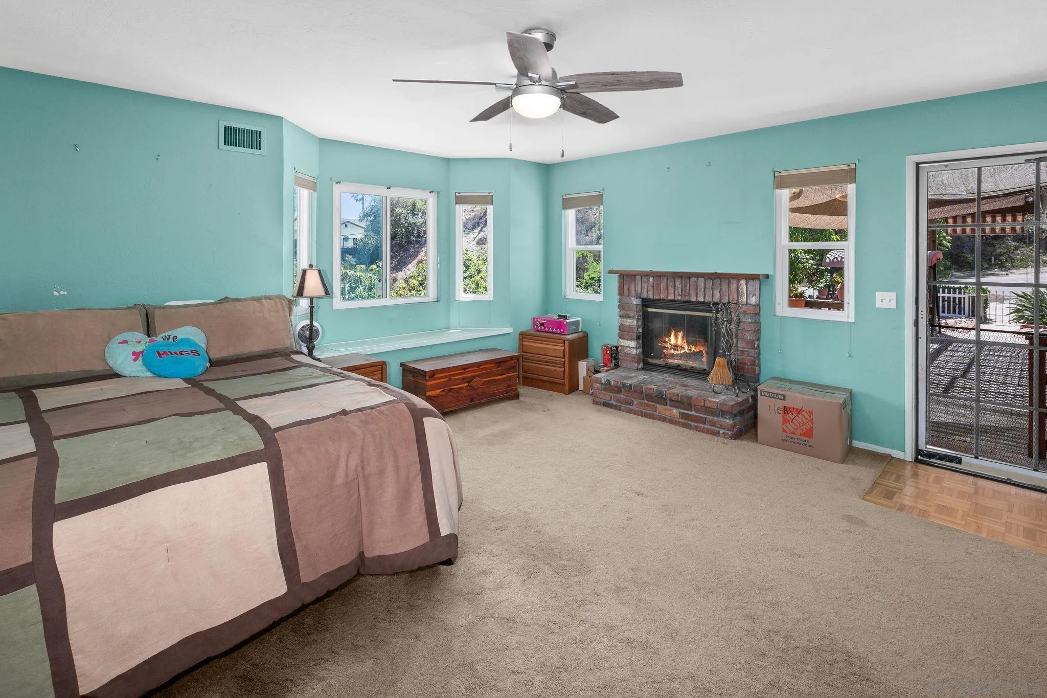 4245 Avenida Gregory