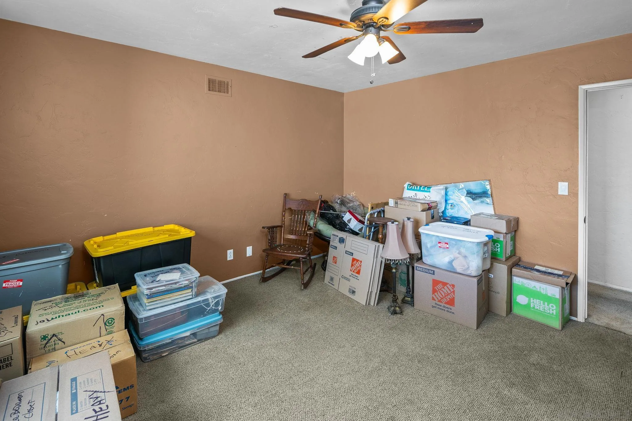 4245 Avenida Gregory