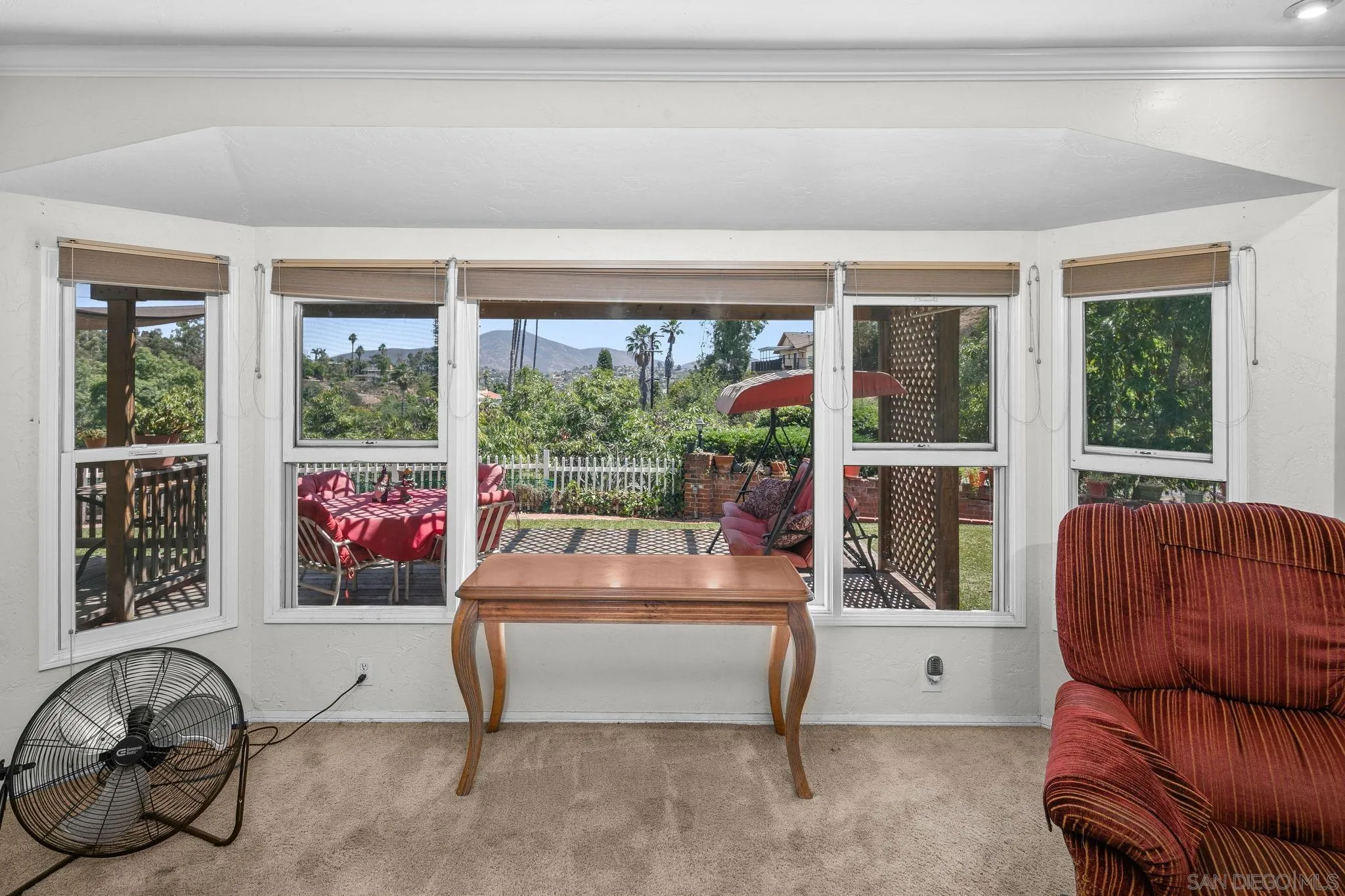 4245 Avenida Gregory