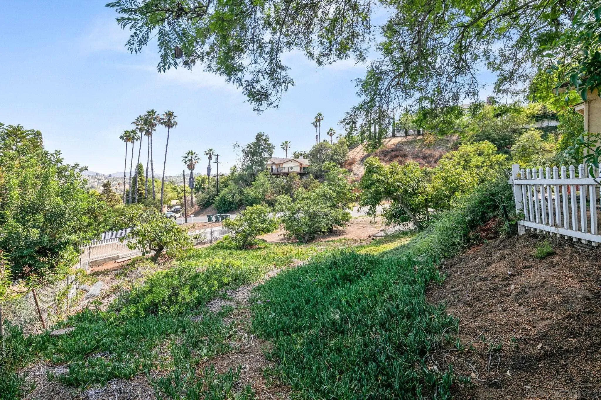 4245 Avenida Gregory