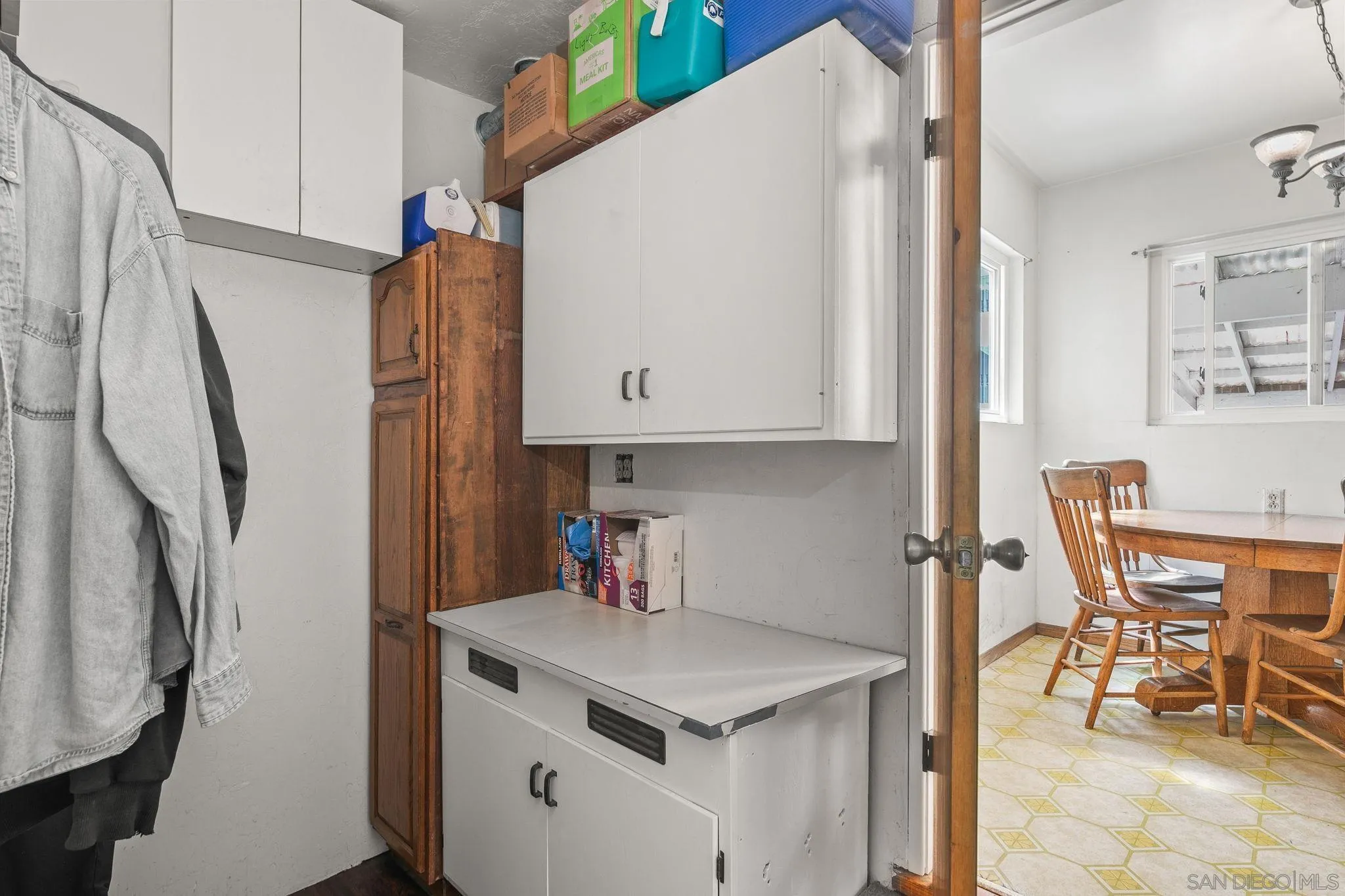 4245 Avenida Gregory