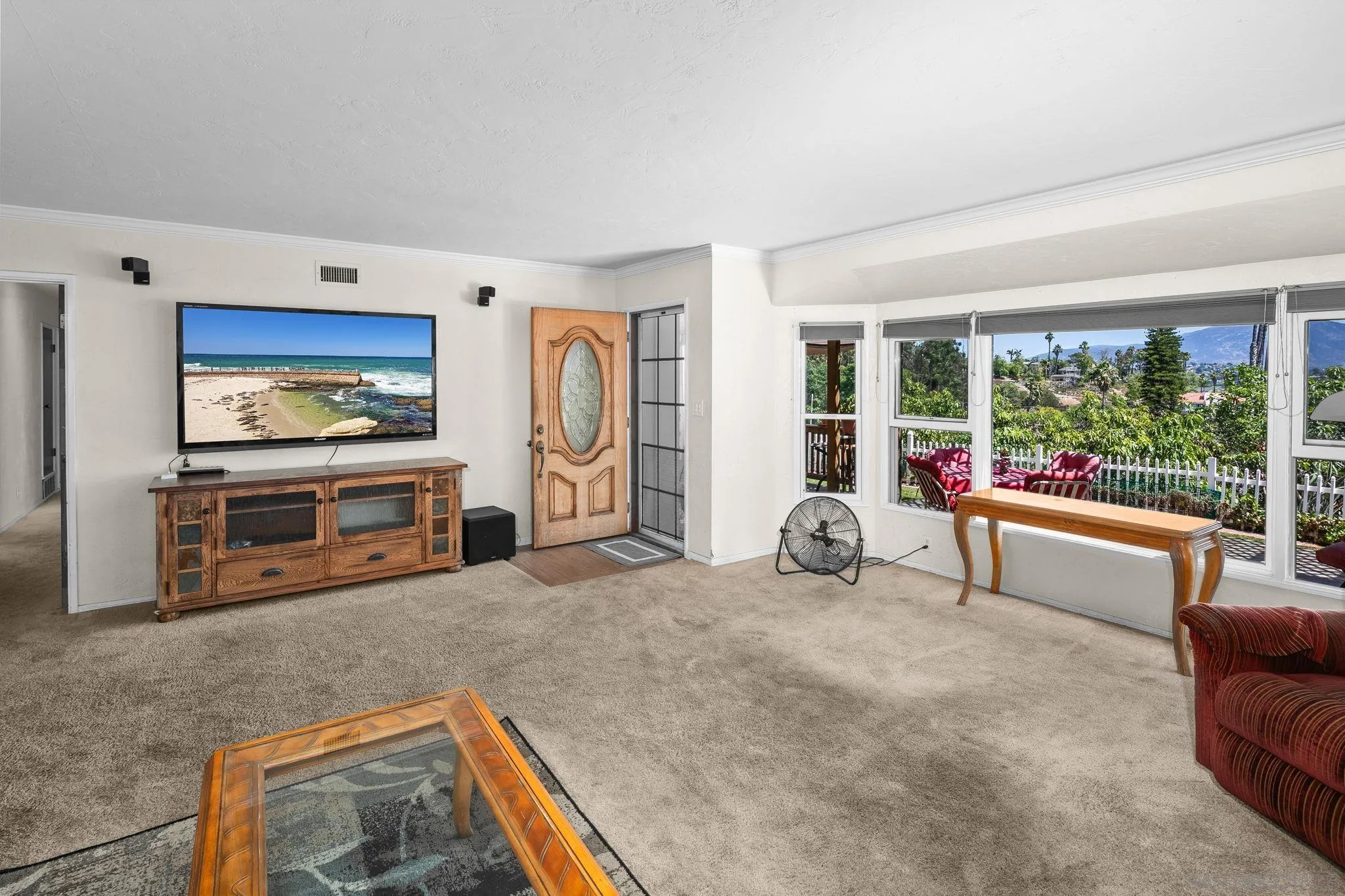 4245 Avenida Gregory