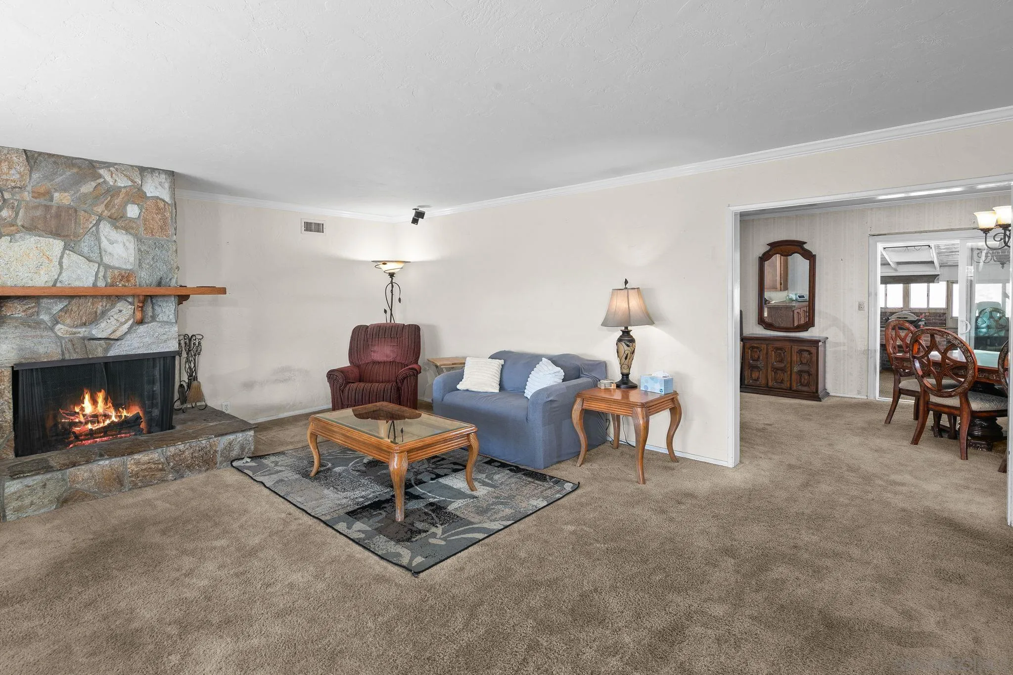 4245 Avenida Gregory