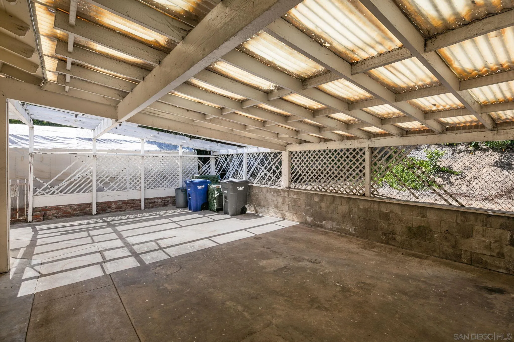 4245 Avenida Gregory