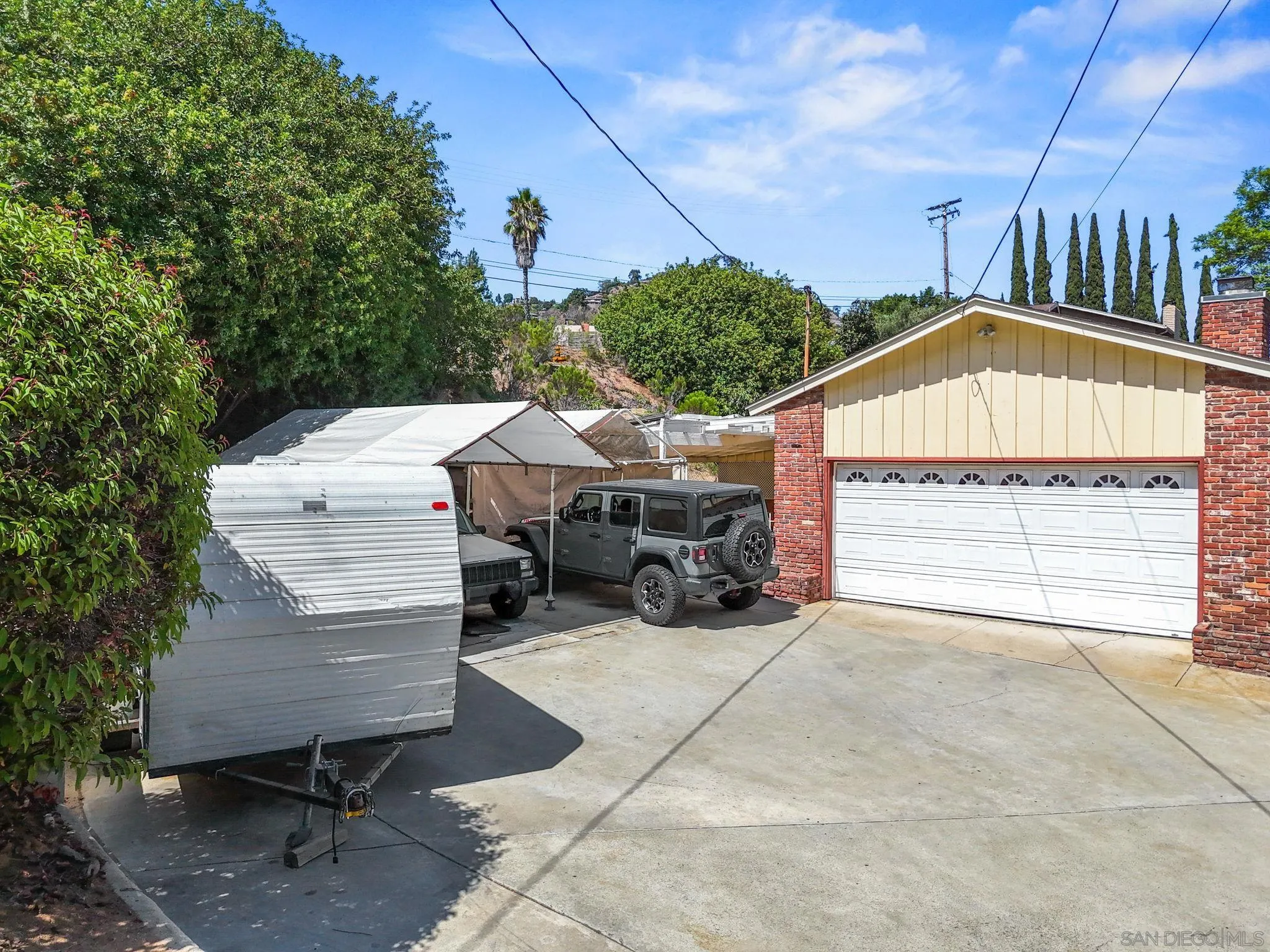 4245 Avenida Gregory