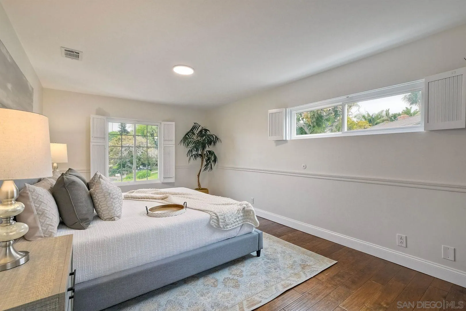 402 Parkwood
