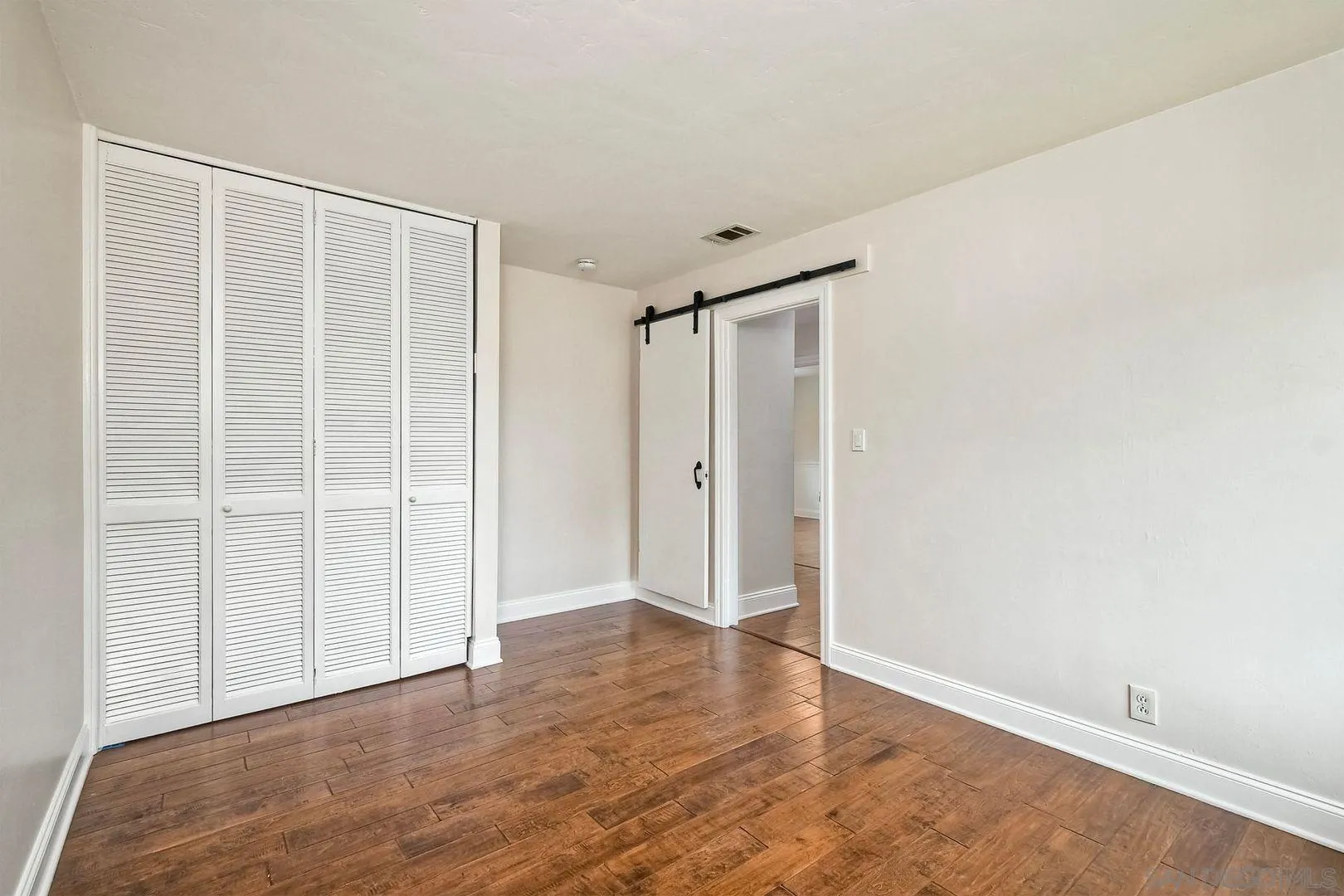 402 Parkwood