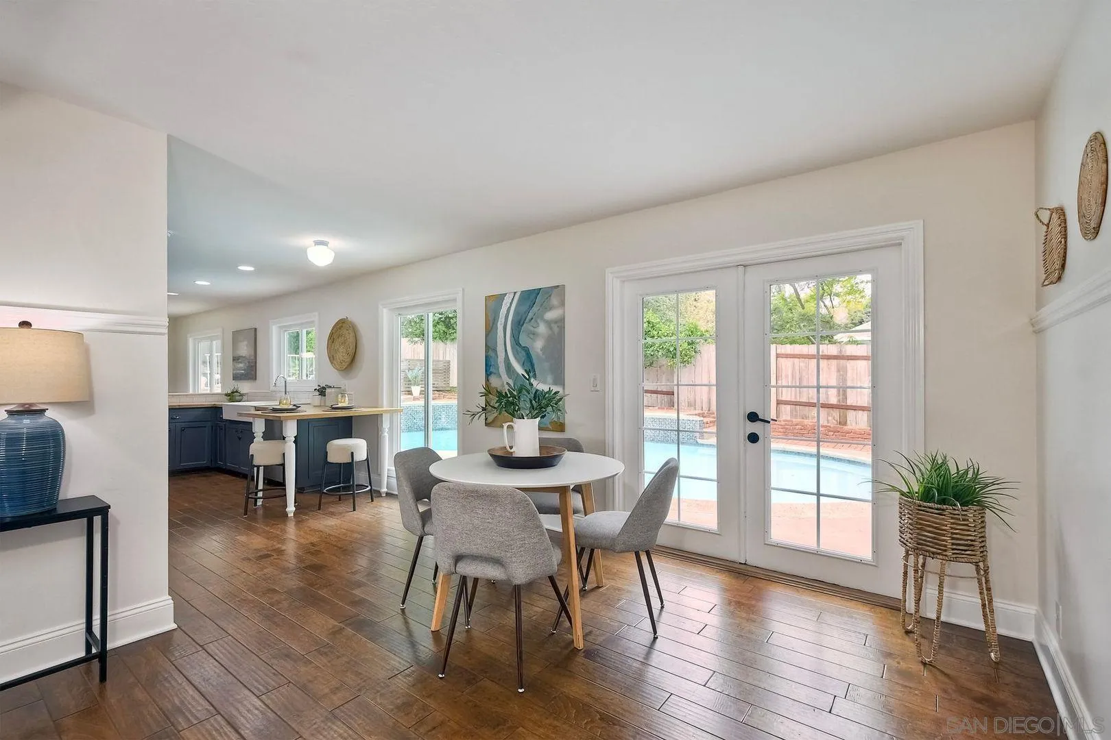 402 Parkwood