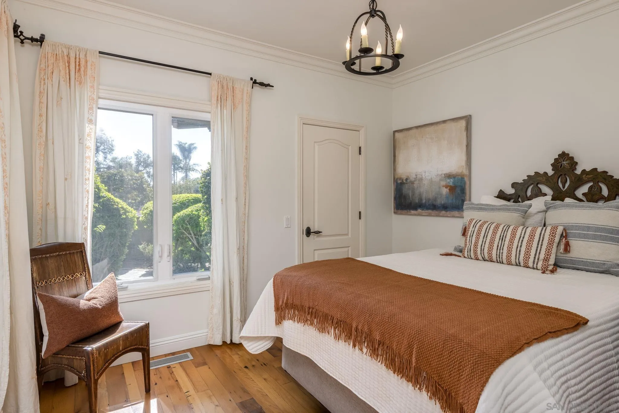 372 Hillcrest Scenic Ln