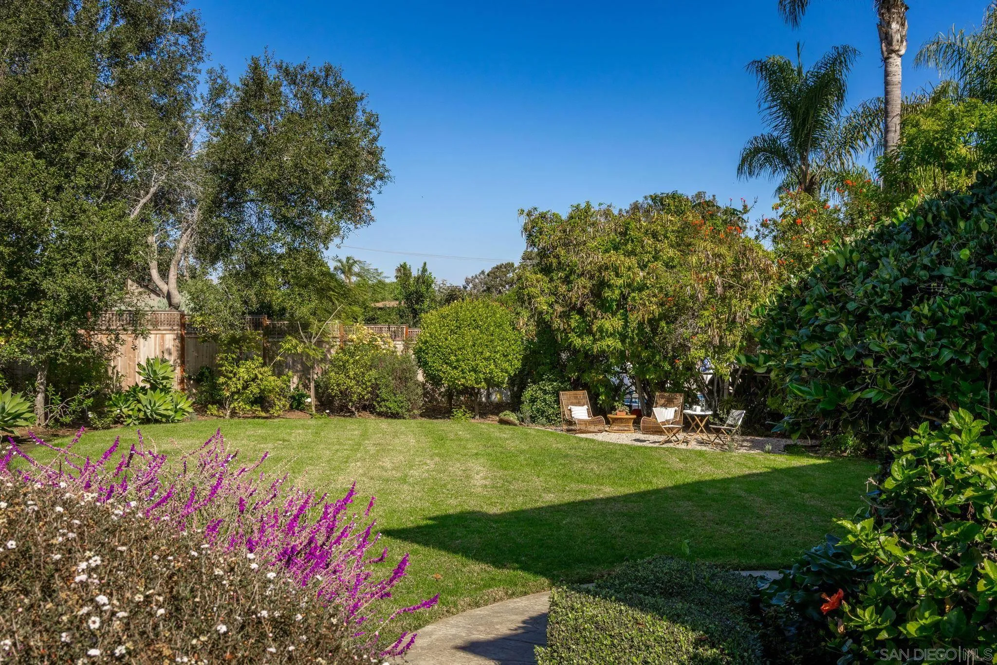 372 Hillcrest Scenic Ln