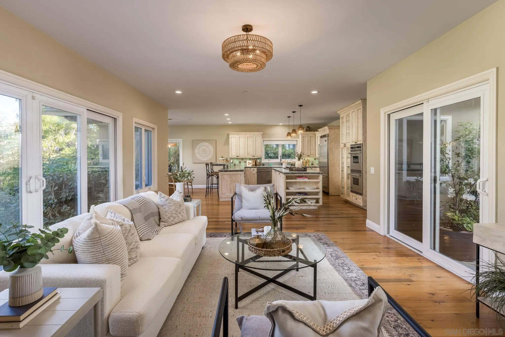 372 Hillcrest Scenic Ln