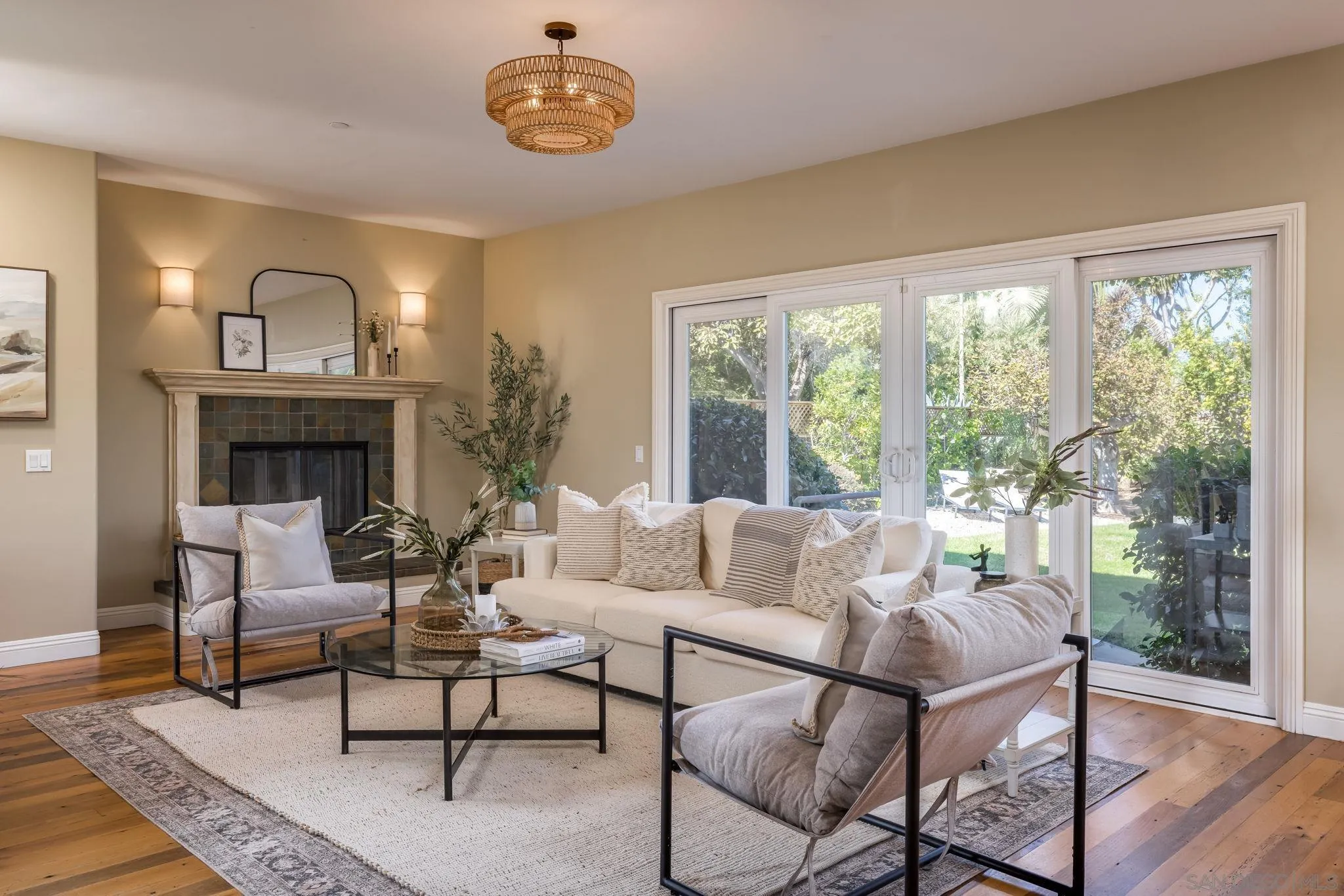 372 Hillcrest Scenic Ln